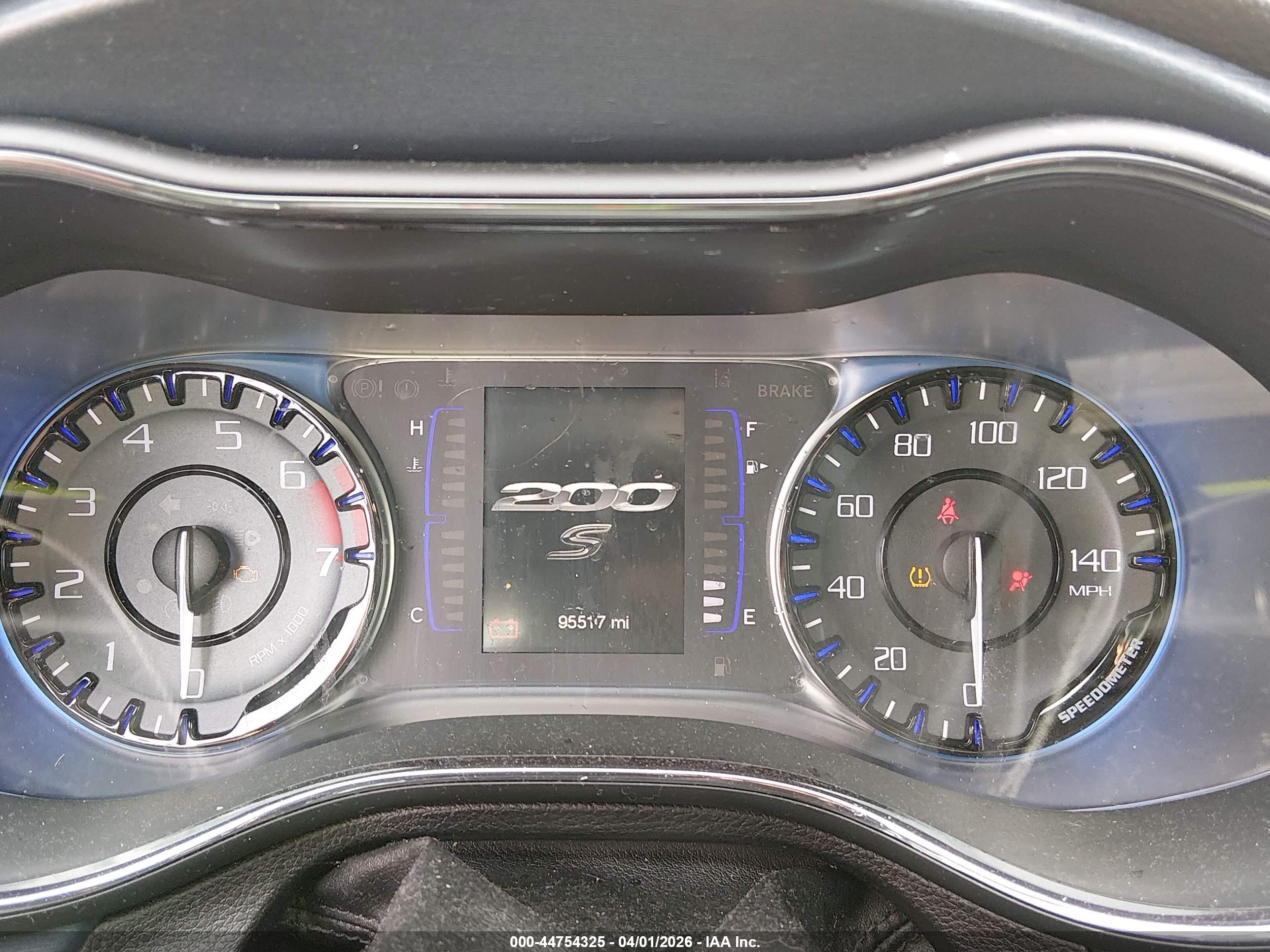 CHRYSLER 200 image 7