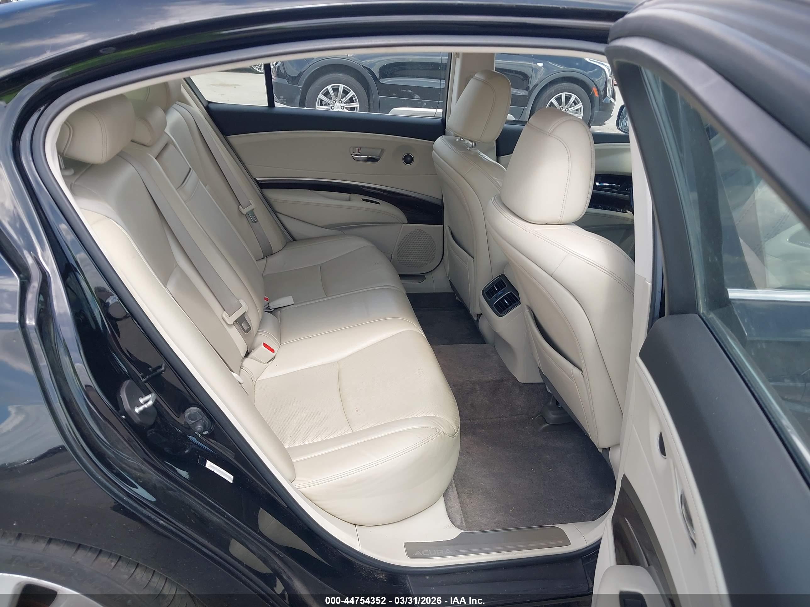 ACURA RLX image 8
