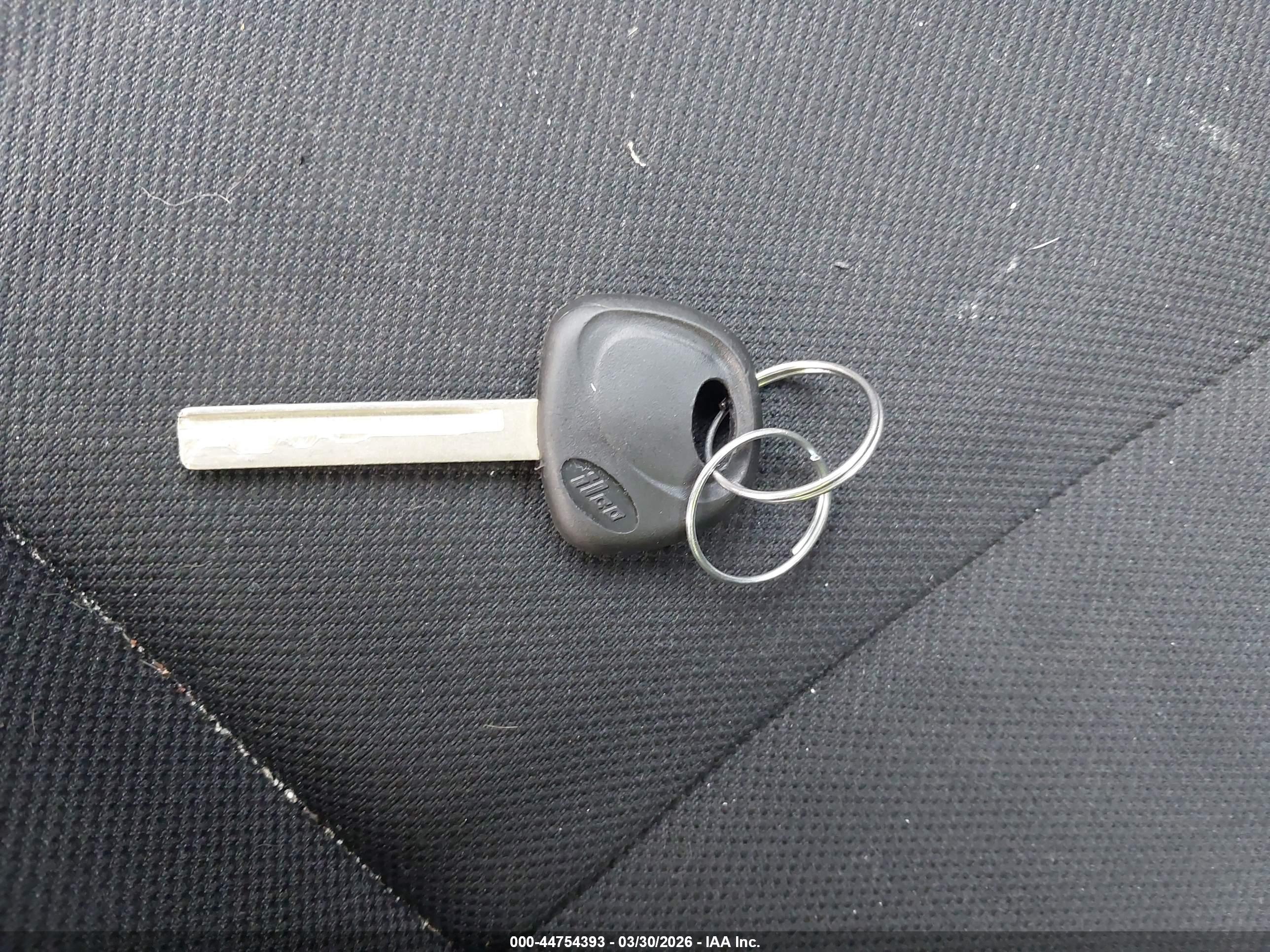 HYUNDAI VELOSTER image 11