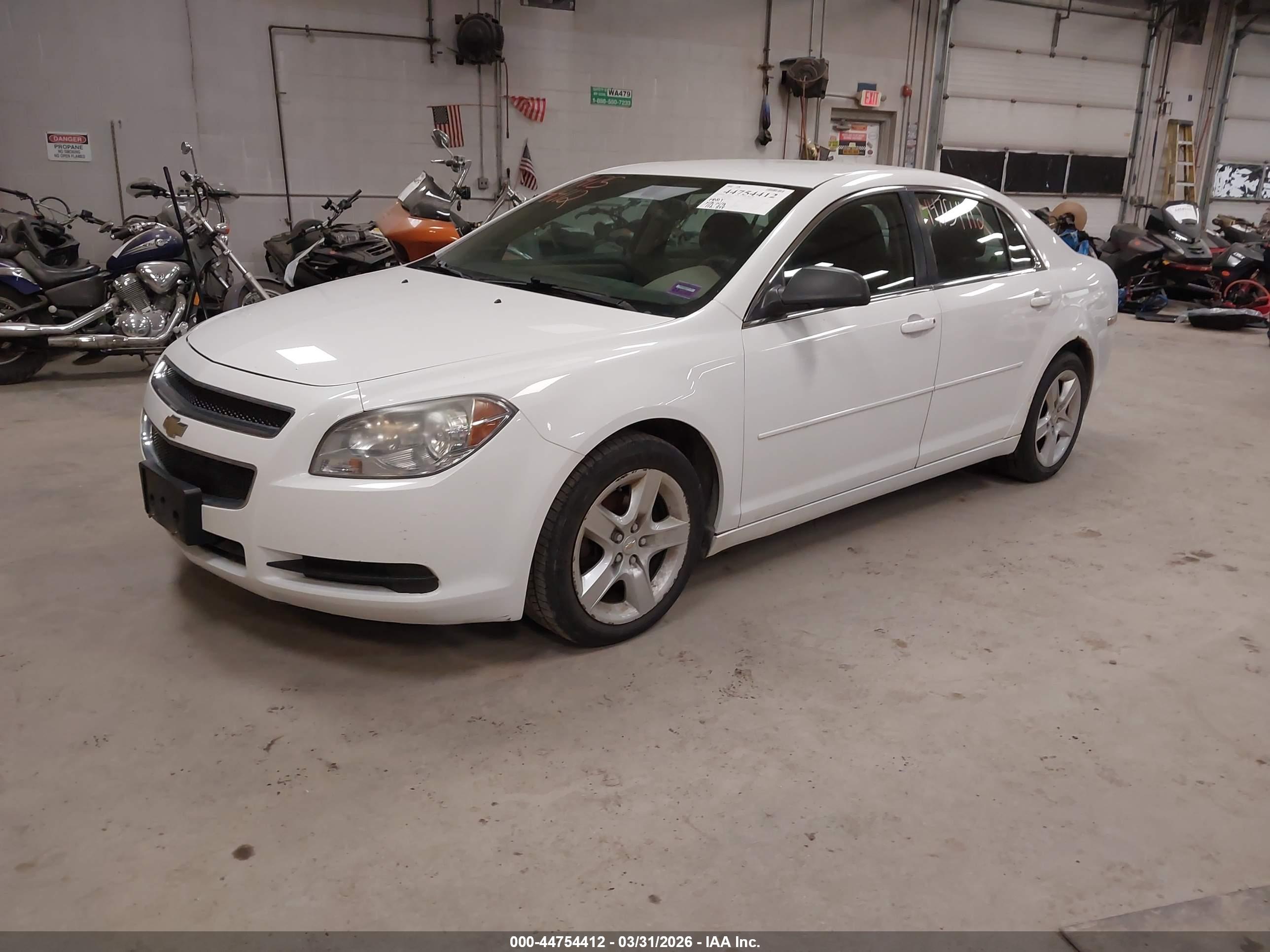 CHEVROLET MALIBU image 2