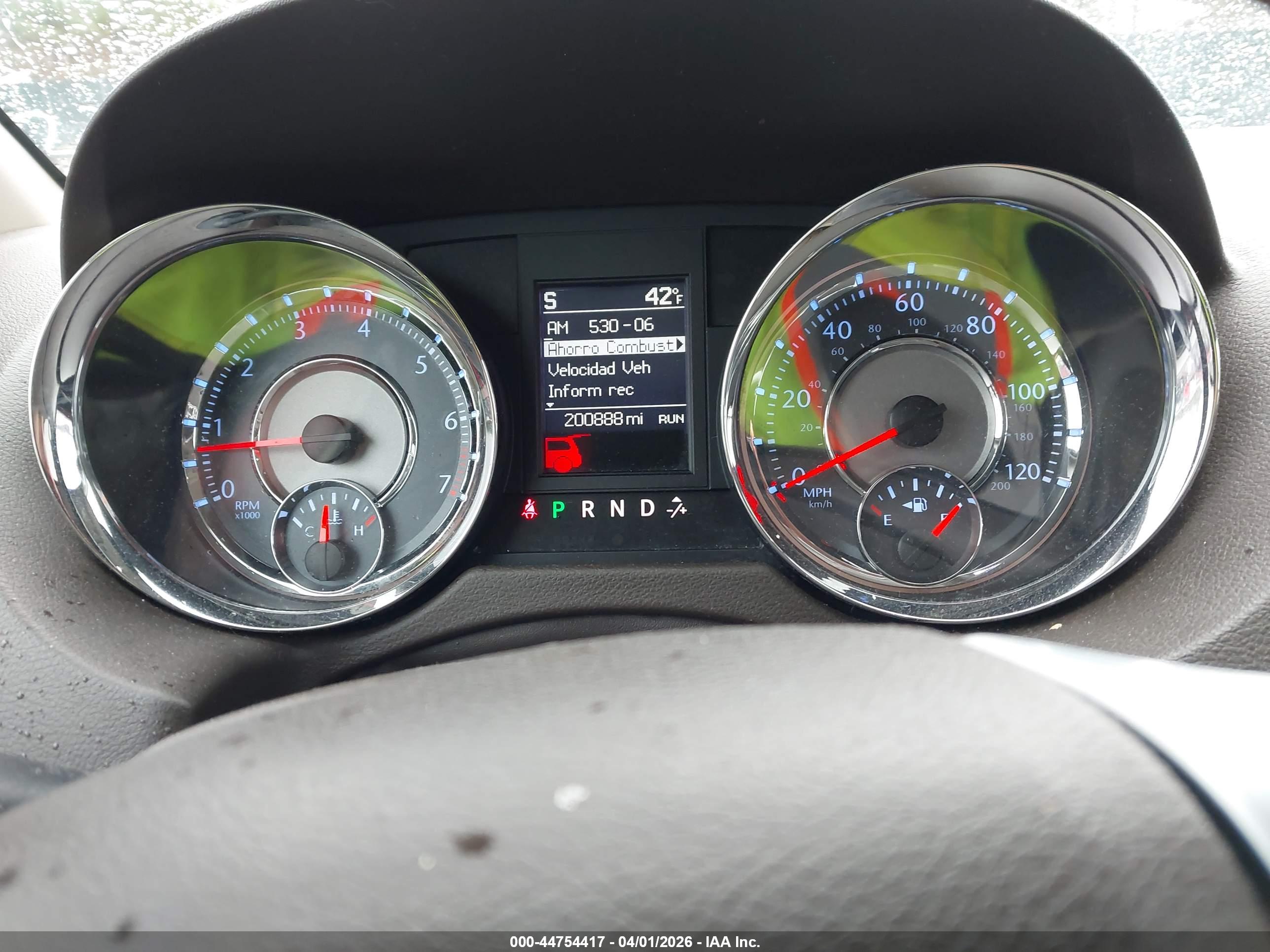 CHRYSLER TOWN image 7
