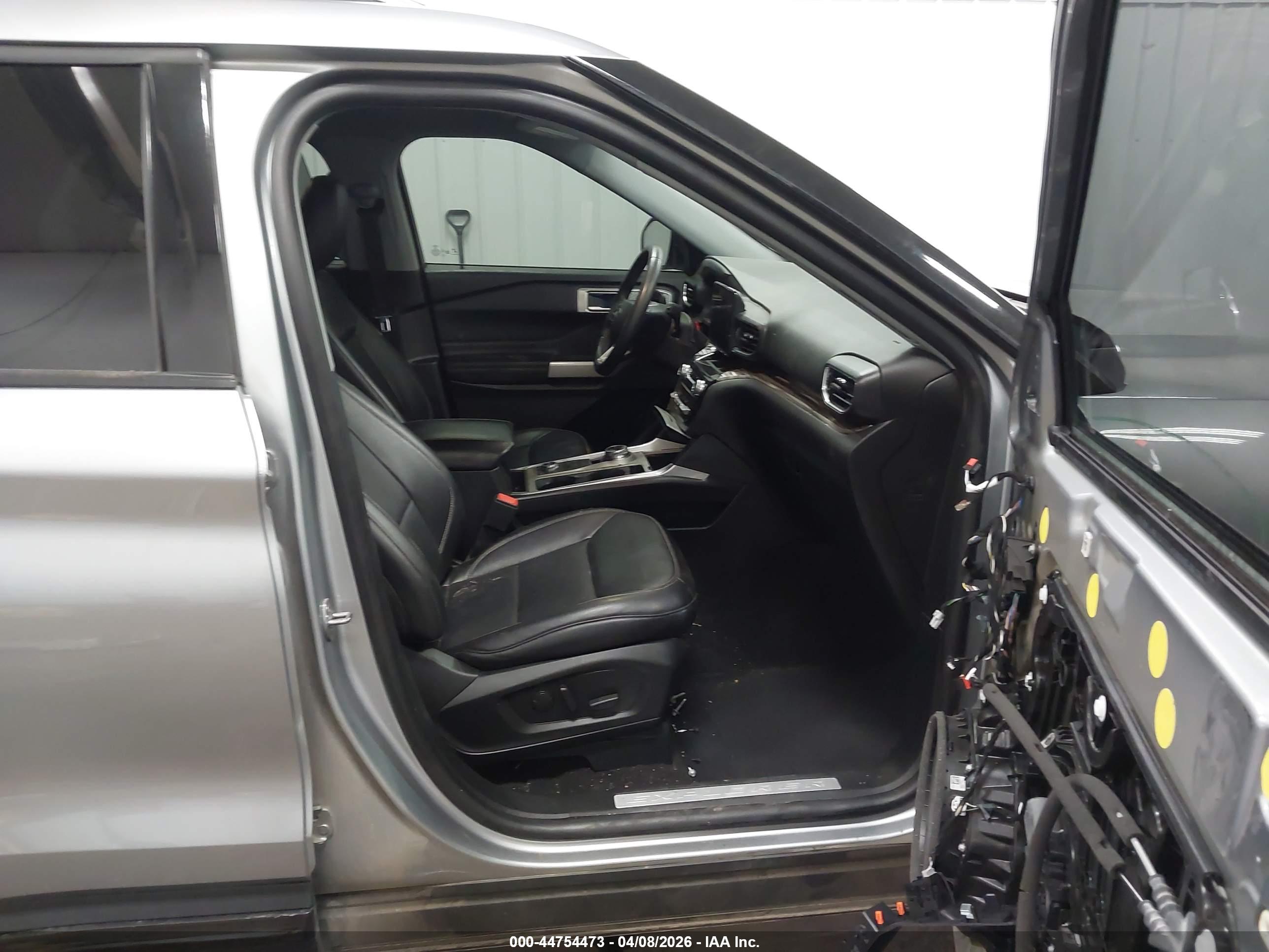 FORD EXPLORER image 5
