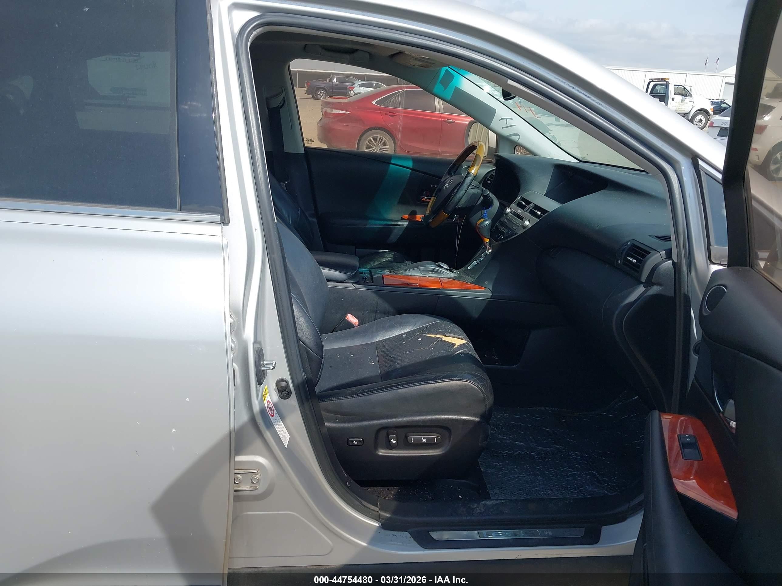 LEXUS RX image 5