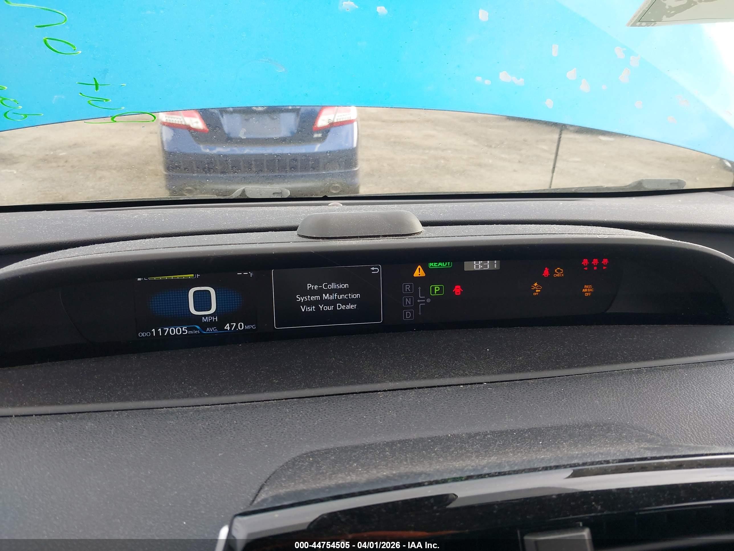 TOYOTA PRIUS image 7