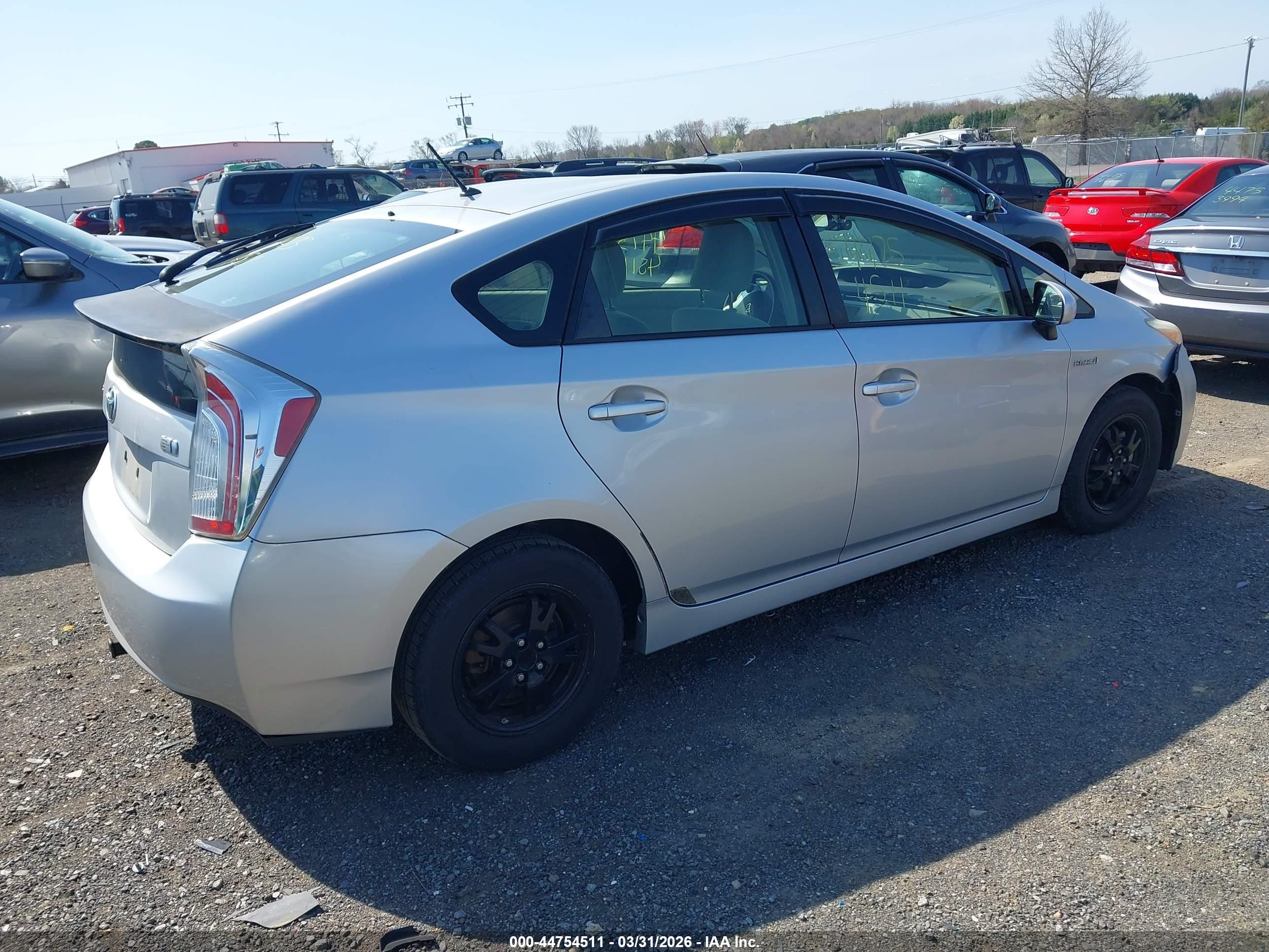 TOYOTA PRIUS image 4