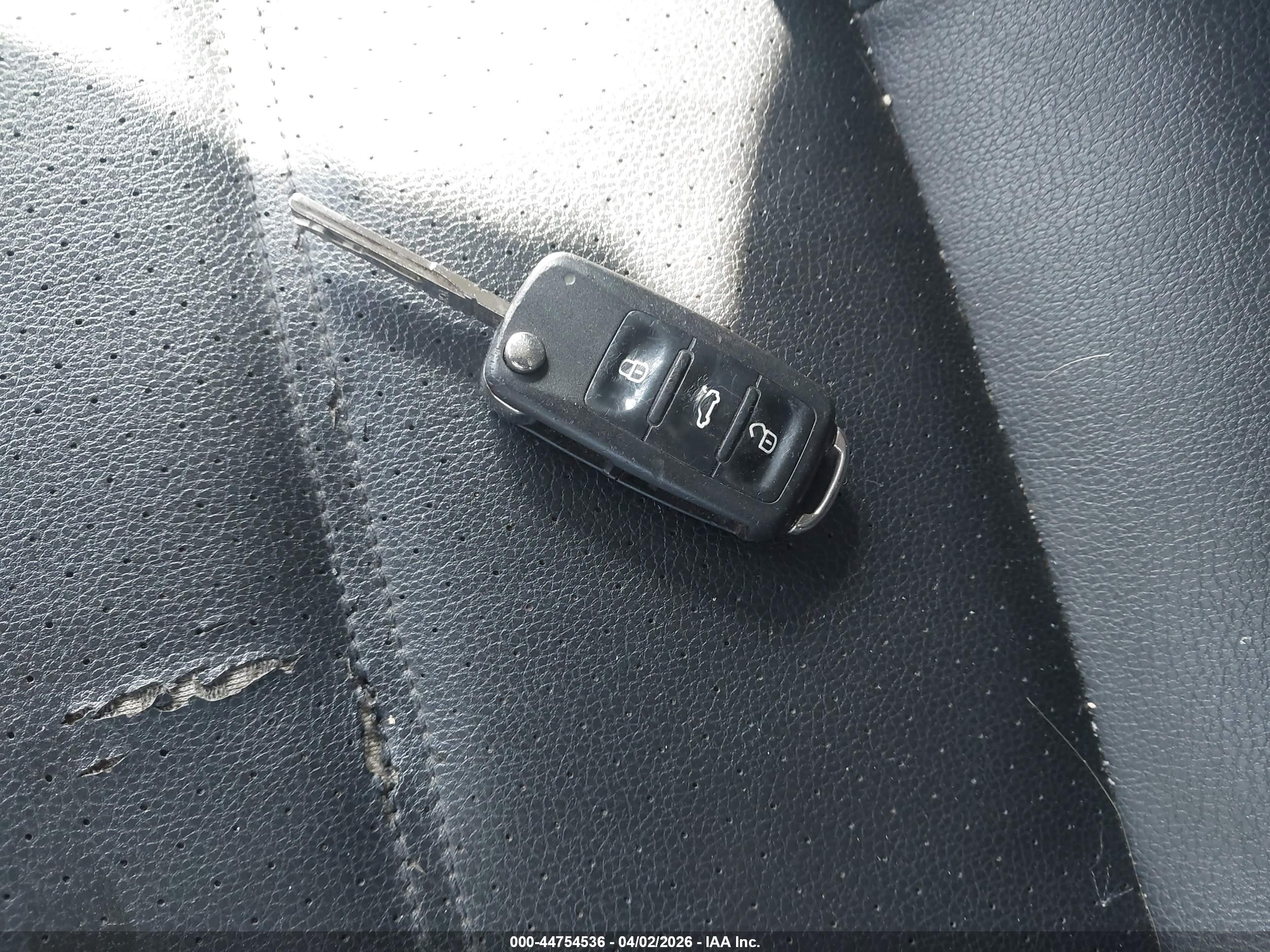 VOLKSWAGEN JETTA image 11