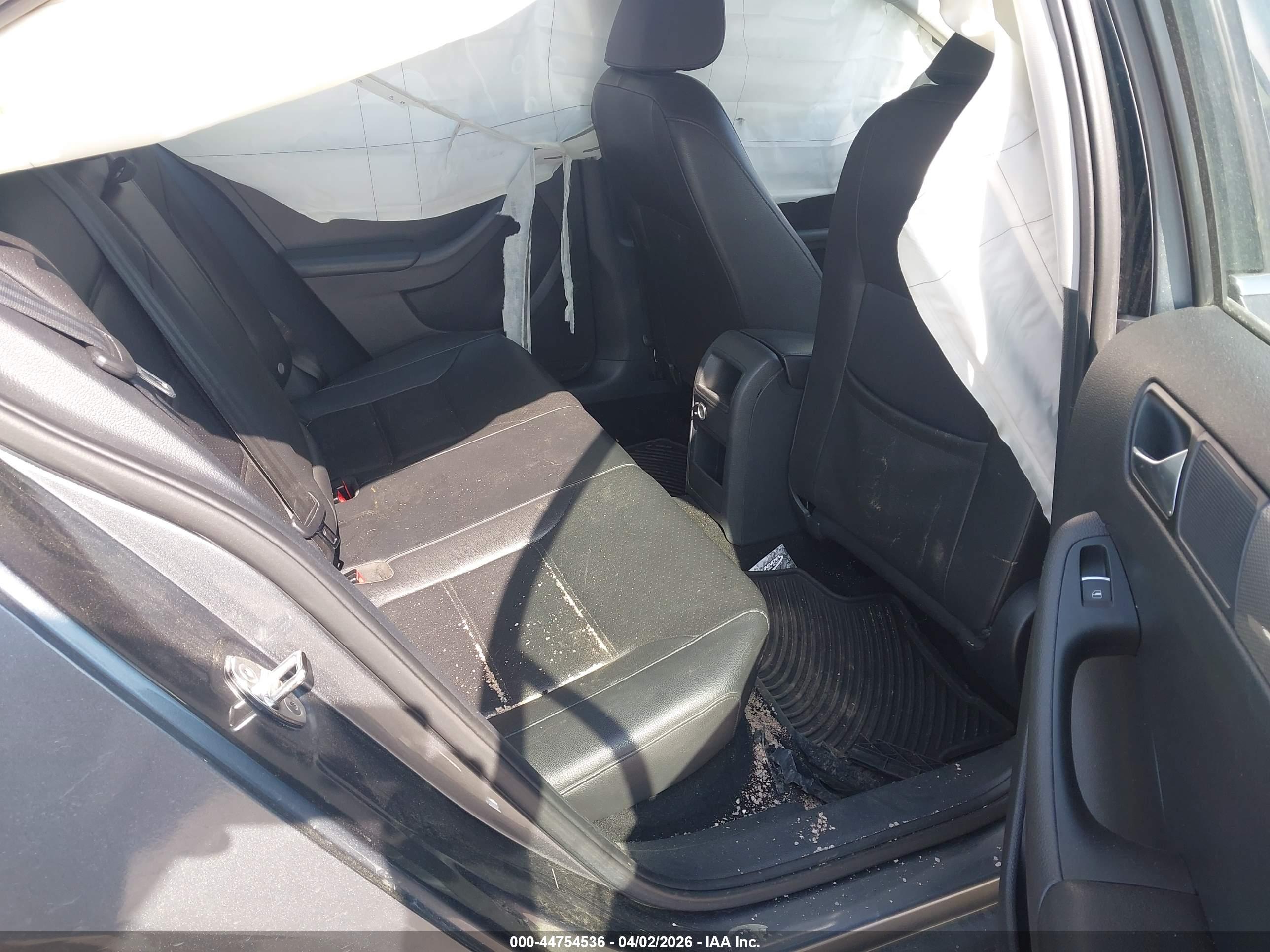 VOLKSWAGEN JETTA image 8