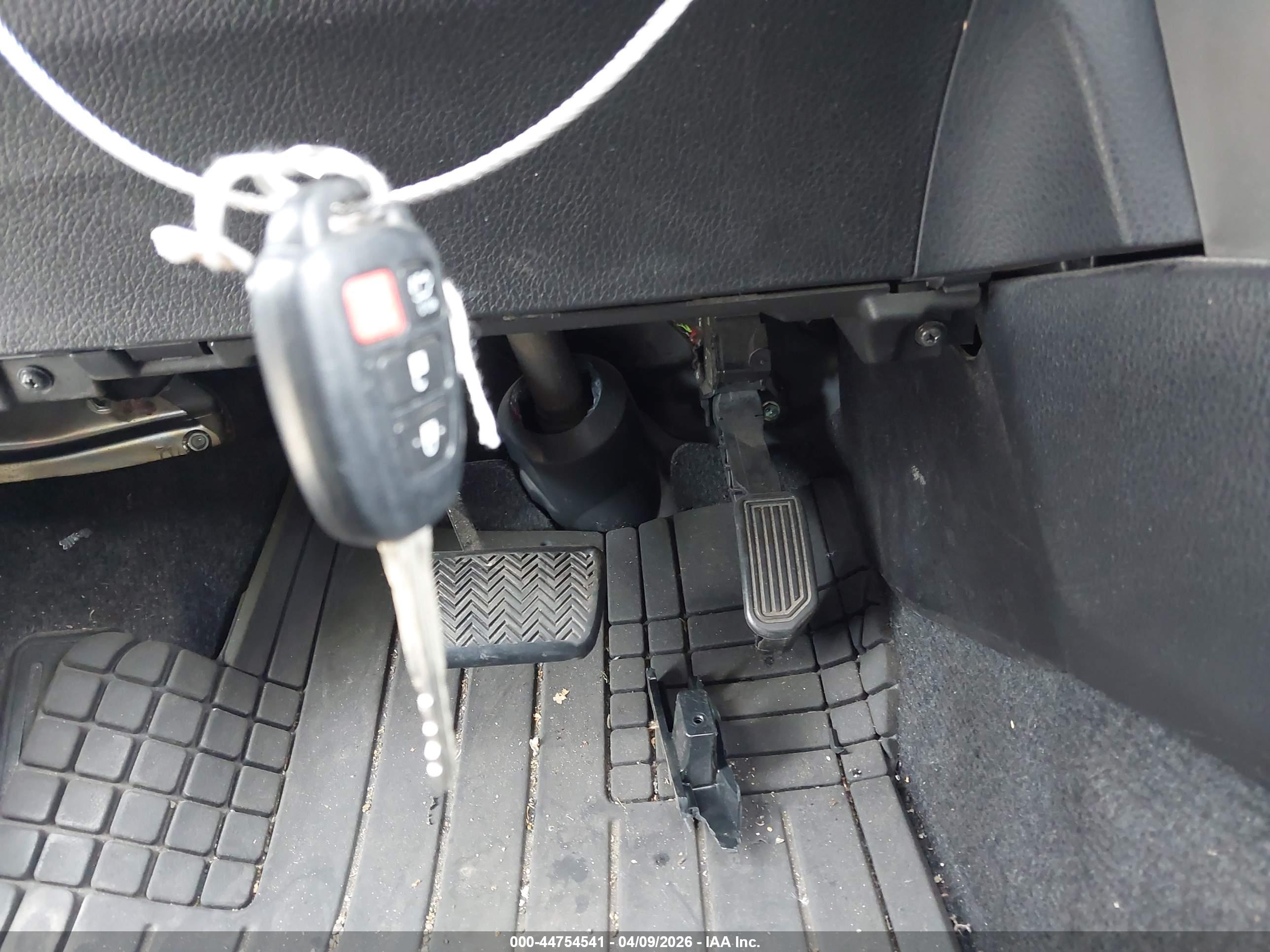 TOYOTA RAV4 image 11