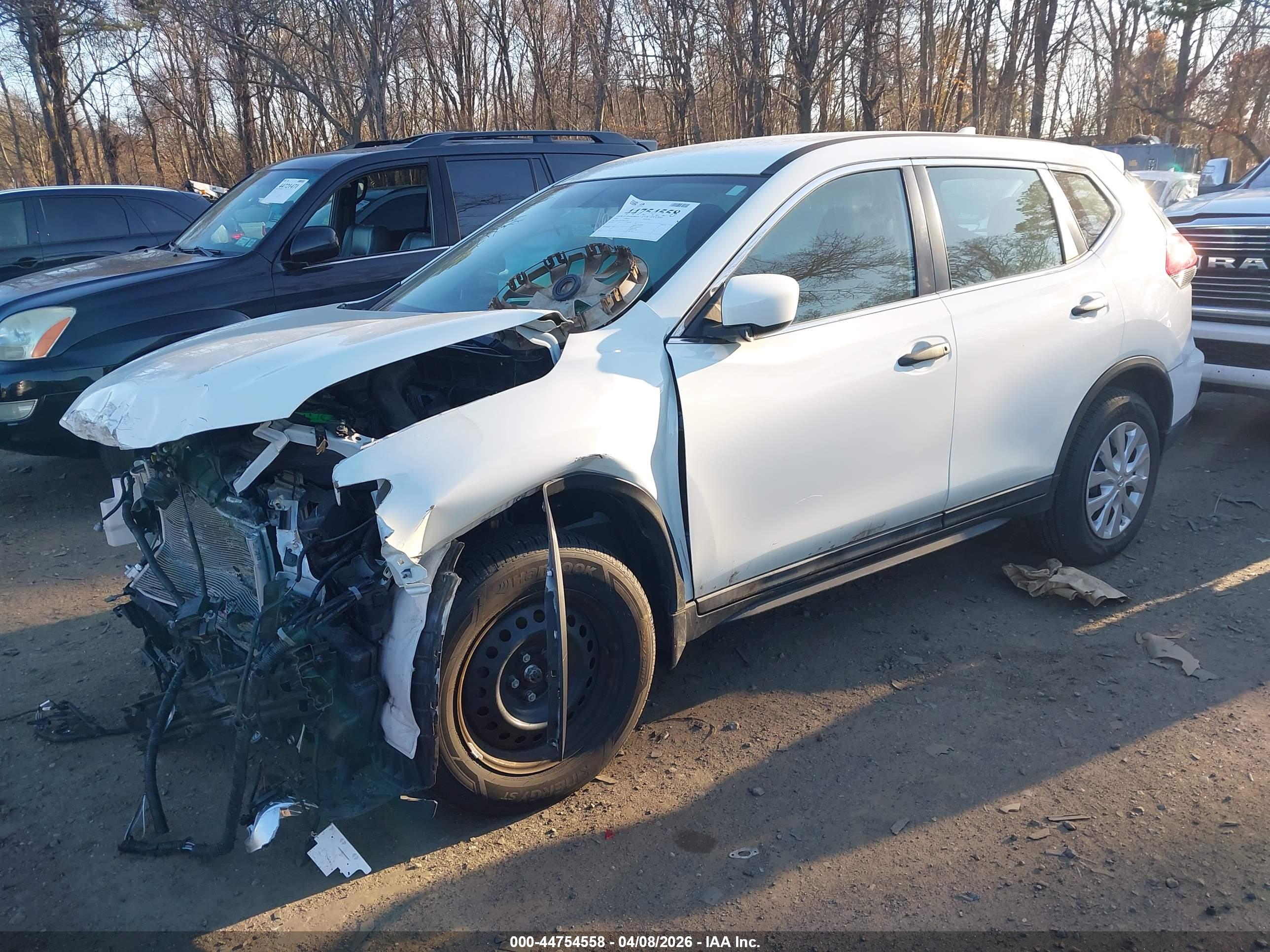 NISSAN ROGUE image 2