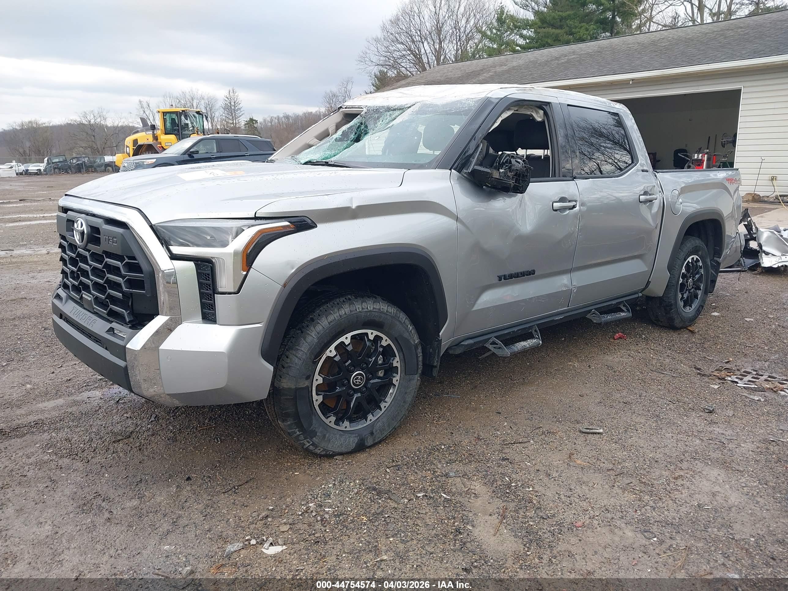 TOYOTA TUNDRA image 2