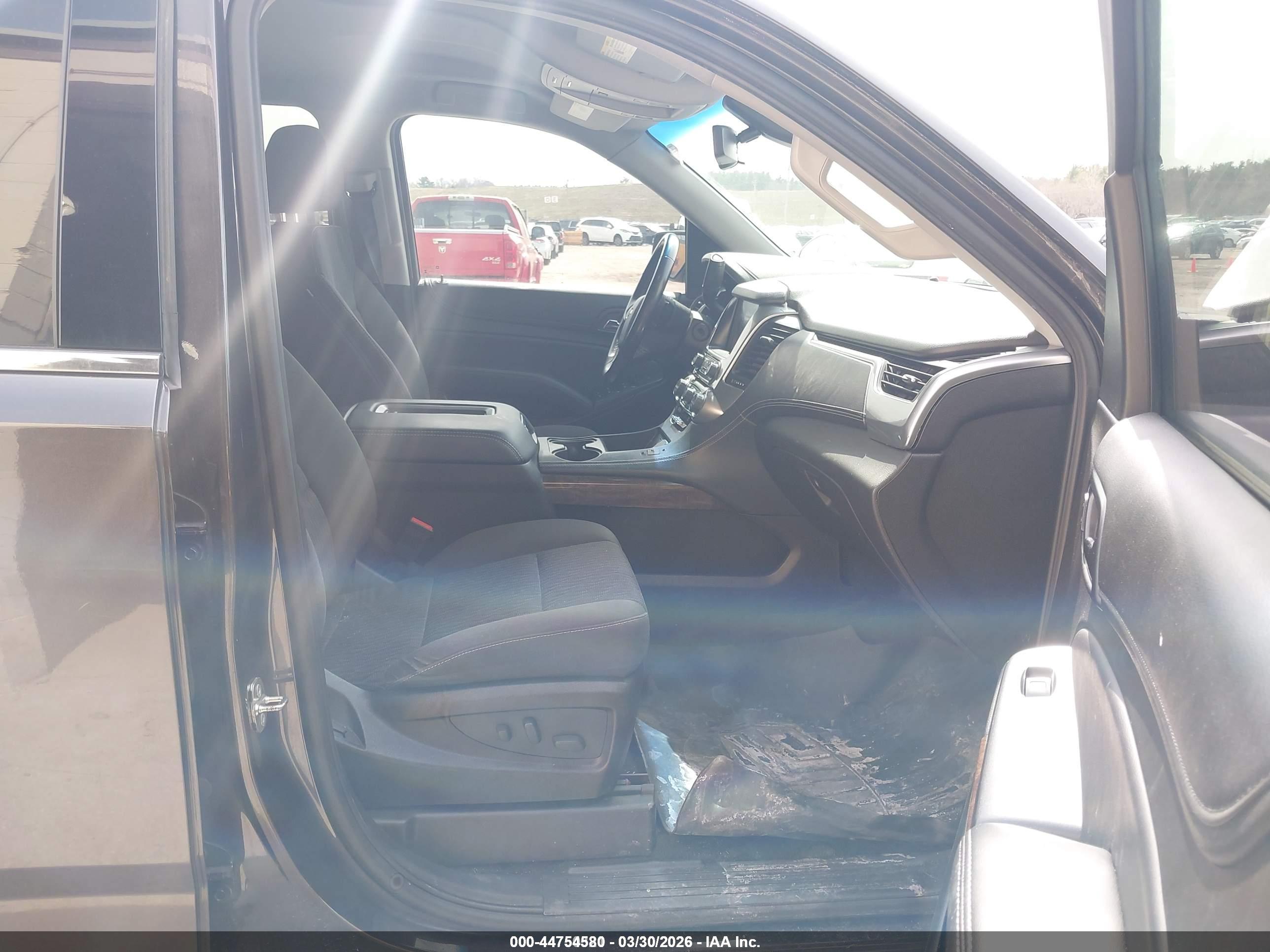 CHEVROLET TAHOE image 5