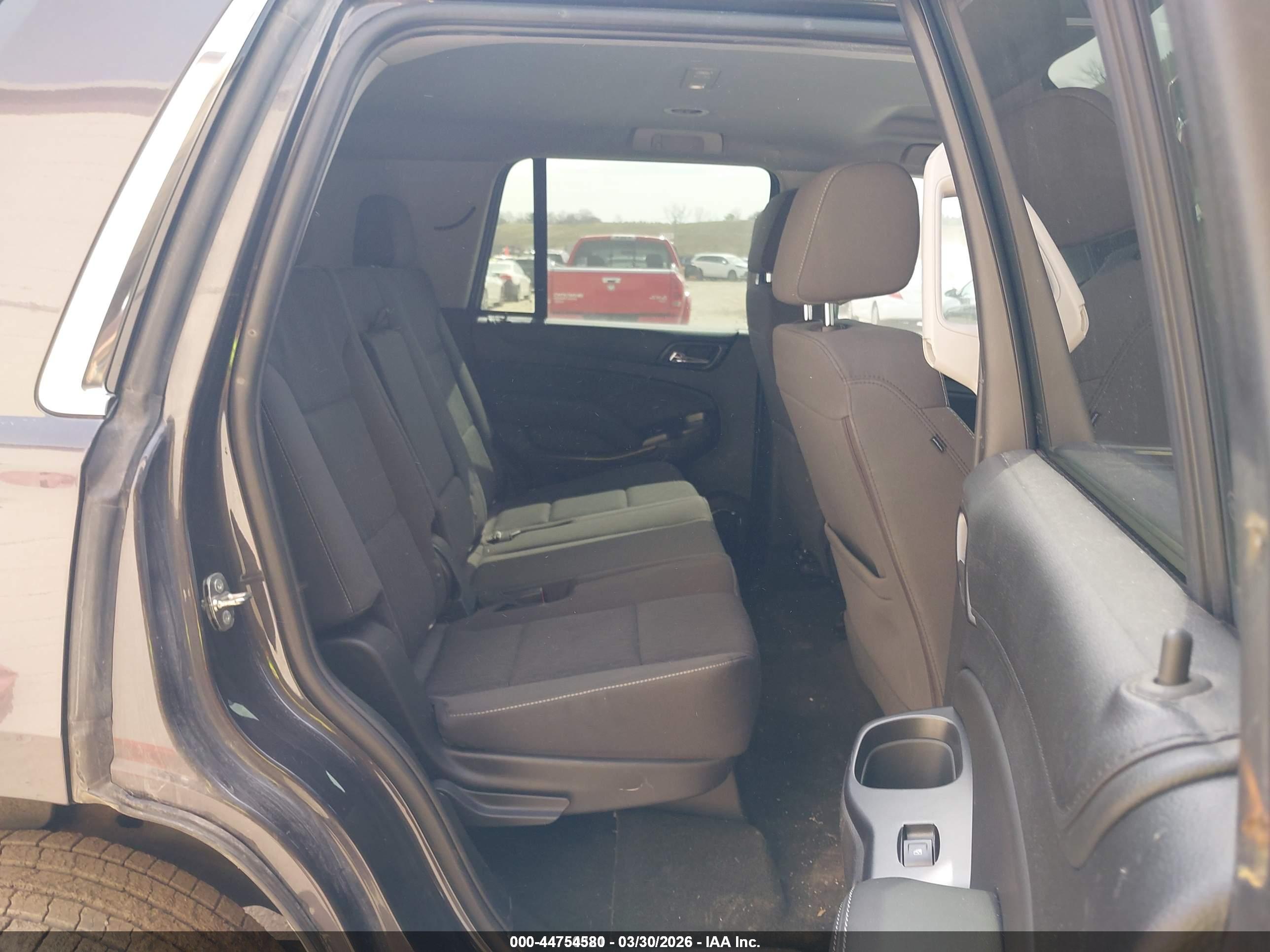 CHEVROLET TAHOE image 8