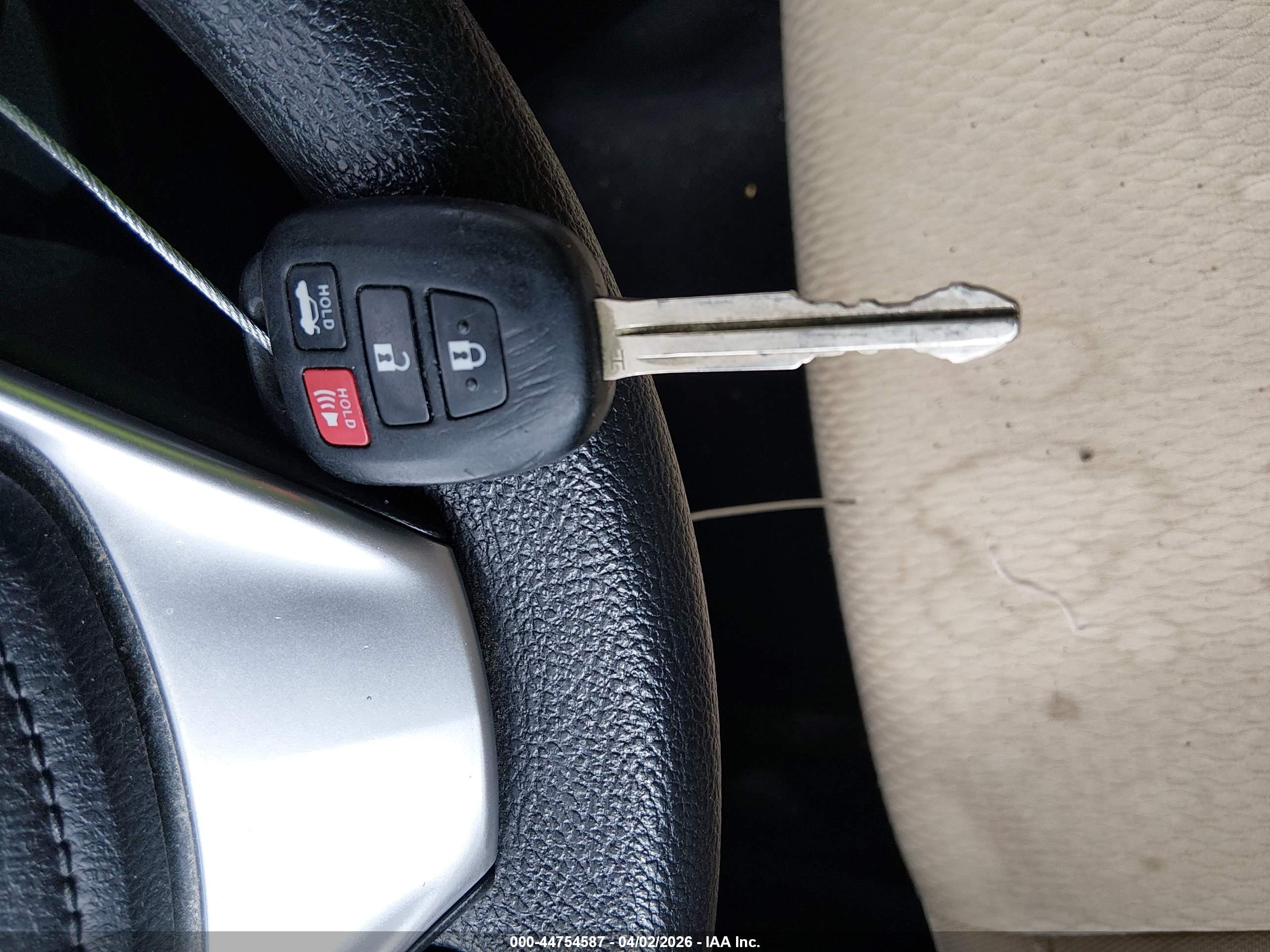 TOYOTA COROLLA image 11