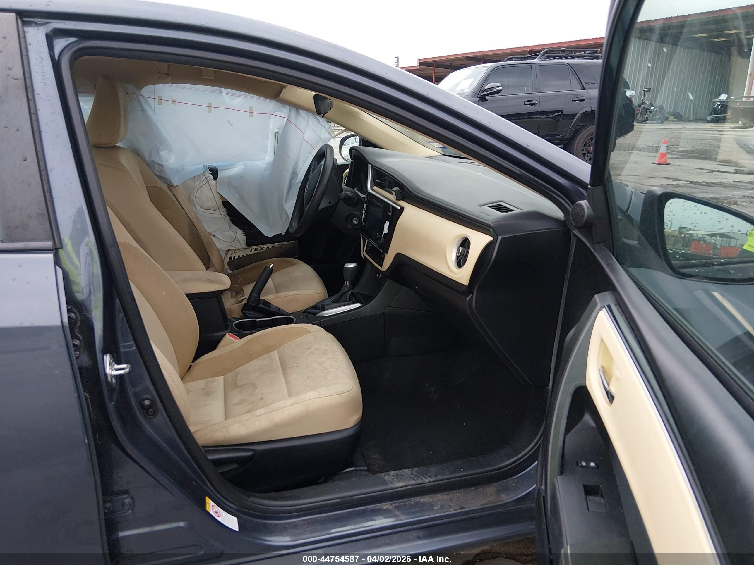 TOYOTA COROLLA image 5