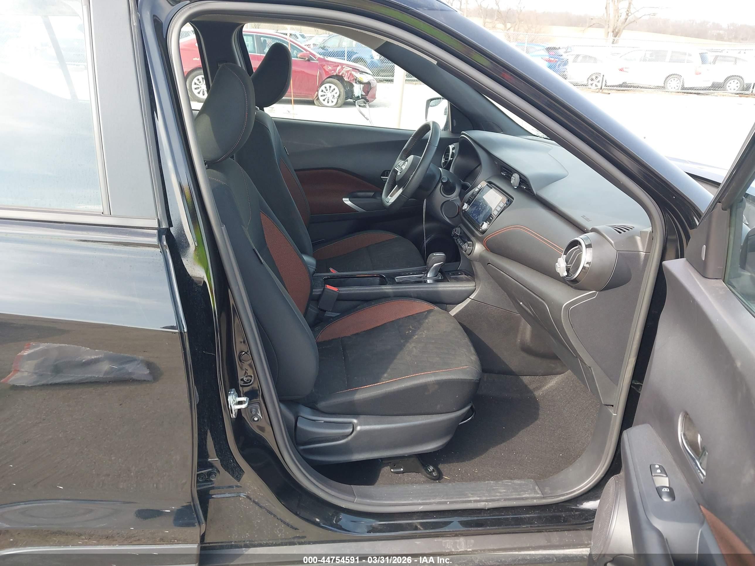 NISSAN KICKS image 5