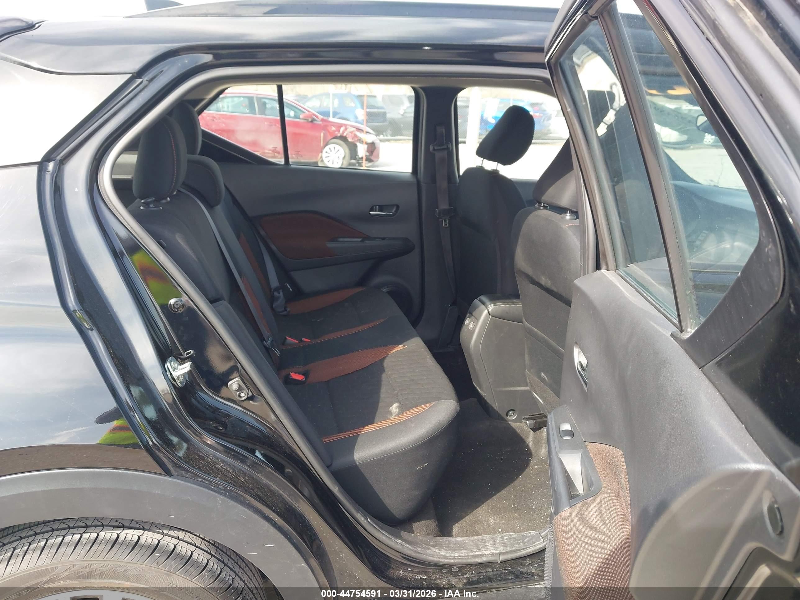 NISSAN KICKS image 8