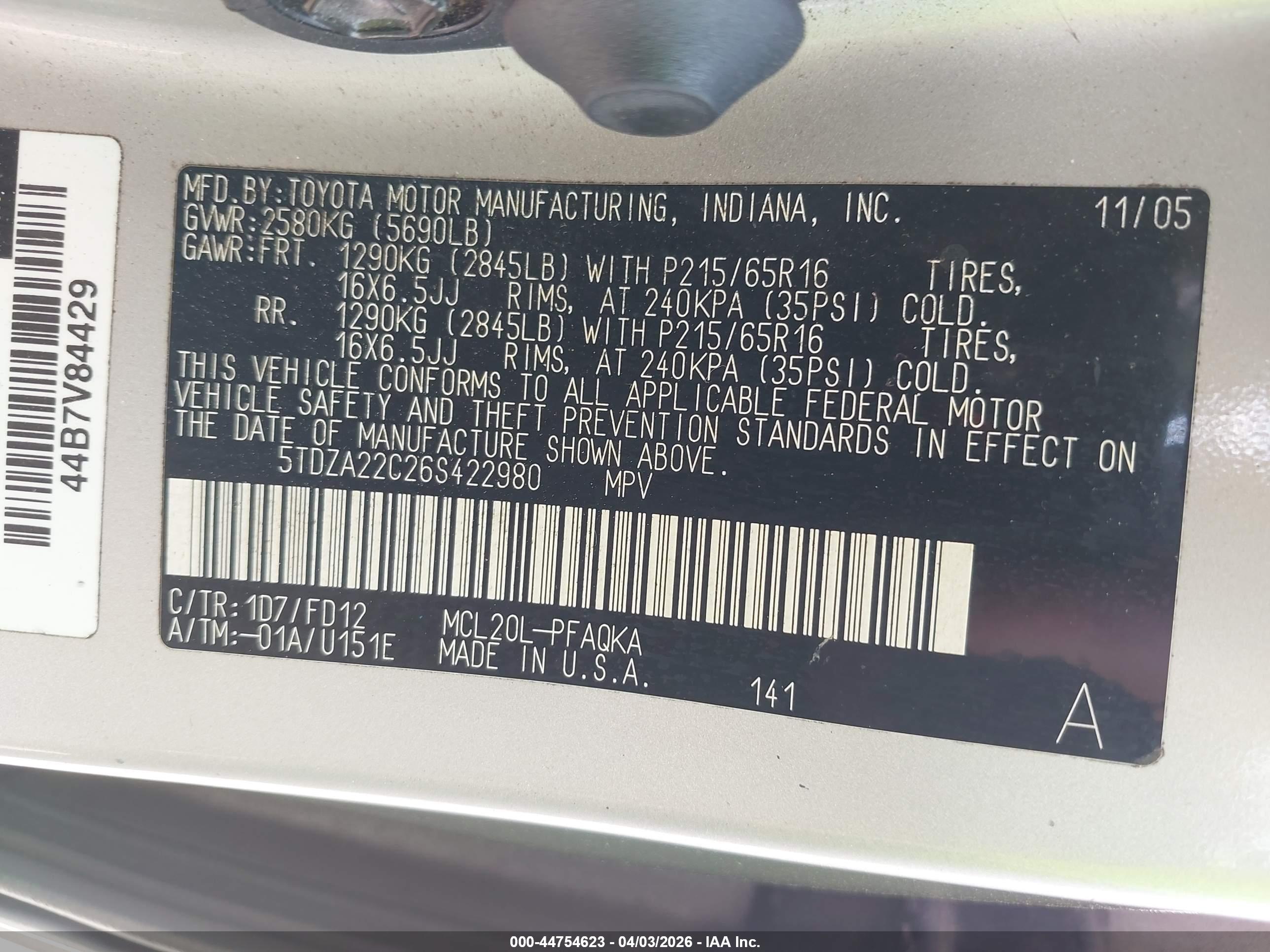 TOYOTA SIENNA image 9