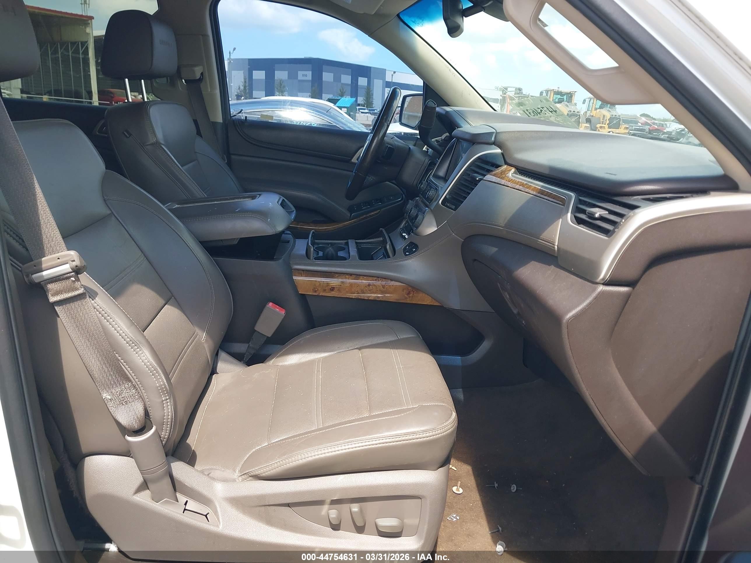 GMC YUKON image 5