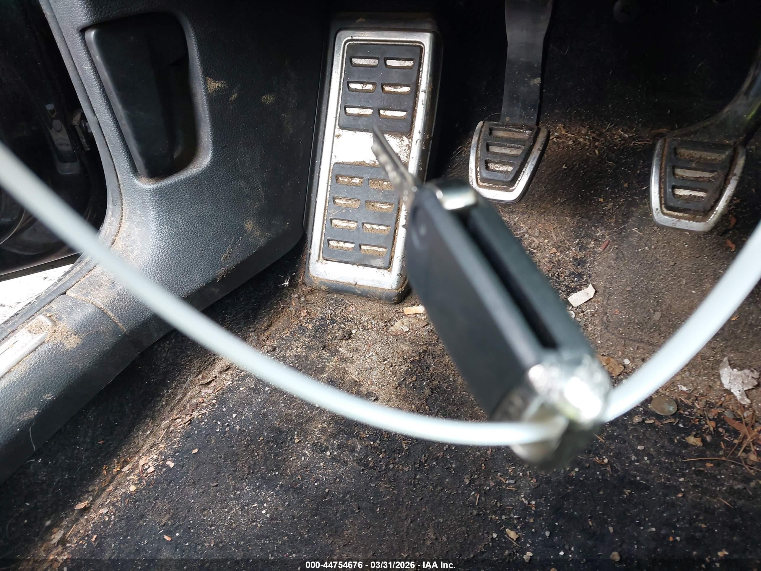 VOLKSWAGEN GOLF image 11