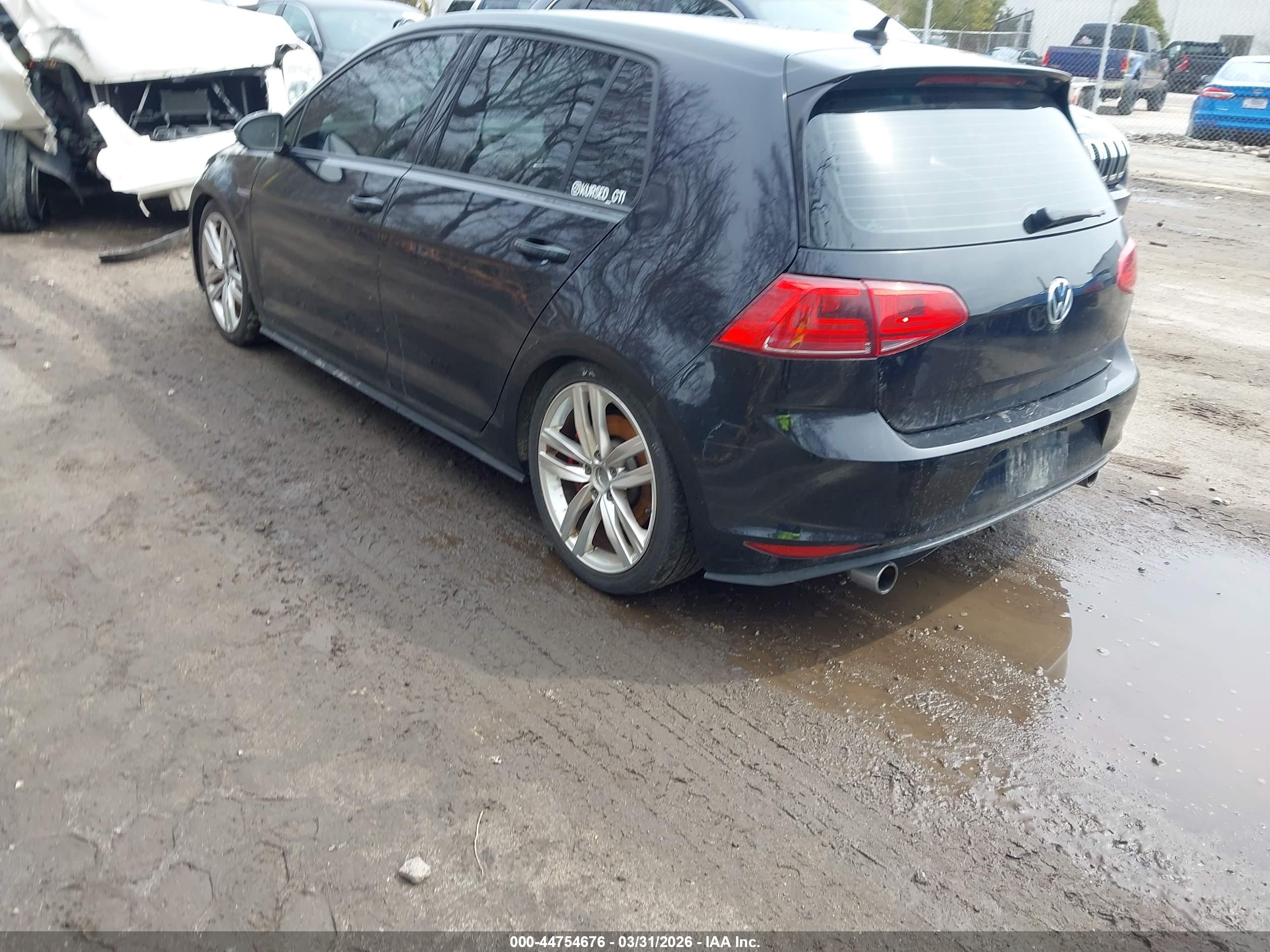 VOLKSWAGEN GOLF image 3