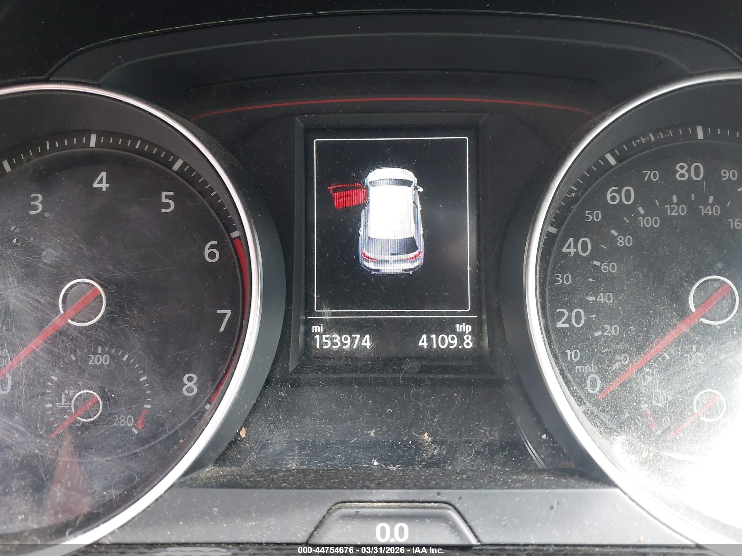 VOLKSWAGEN GOLF image 7