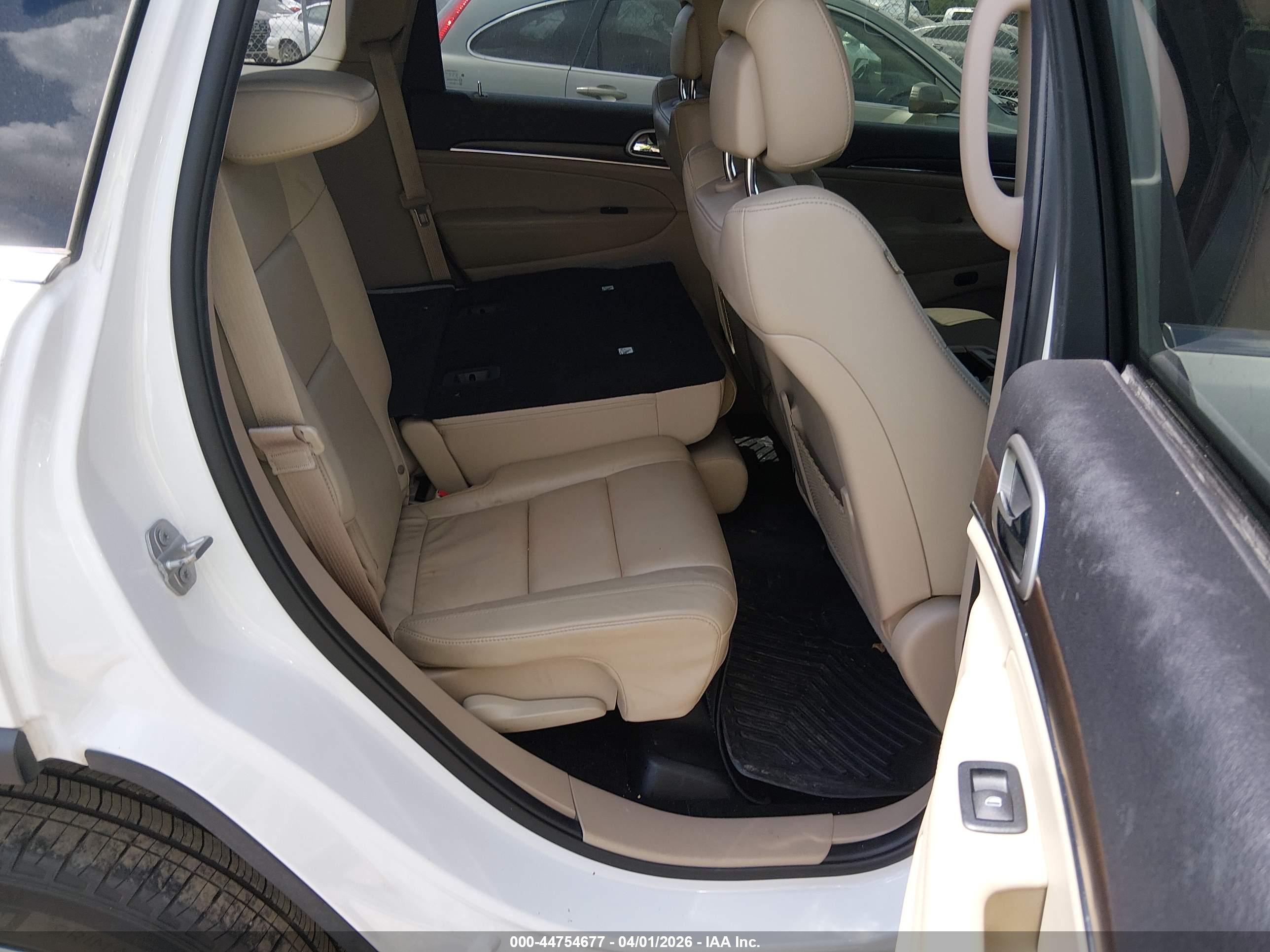 JEEP GRAND image 8