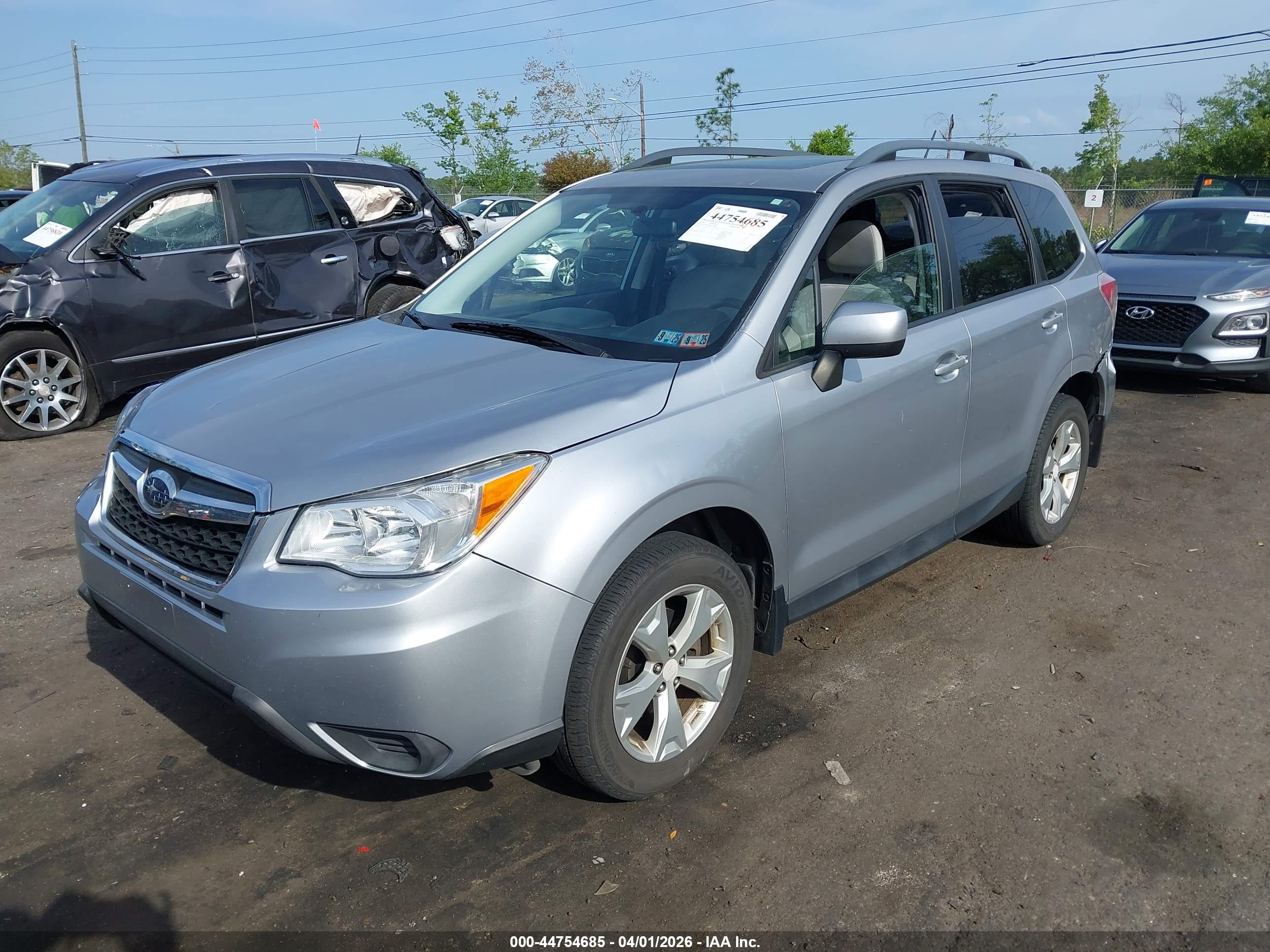 SUBARU FORESTER image 2