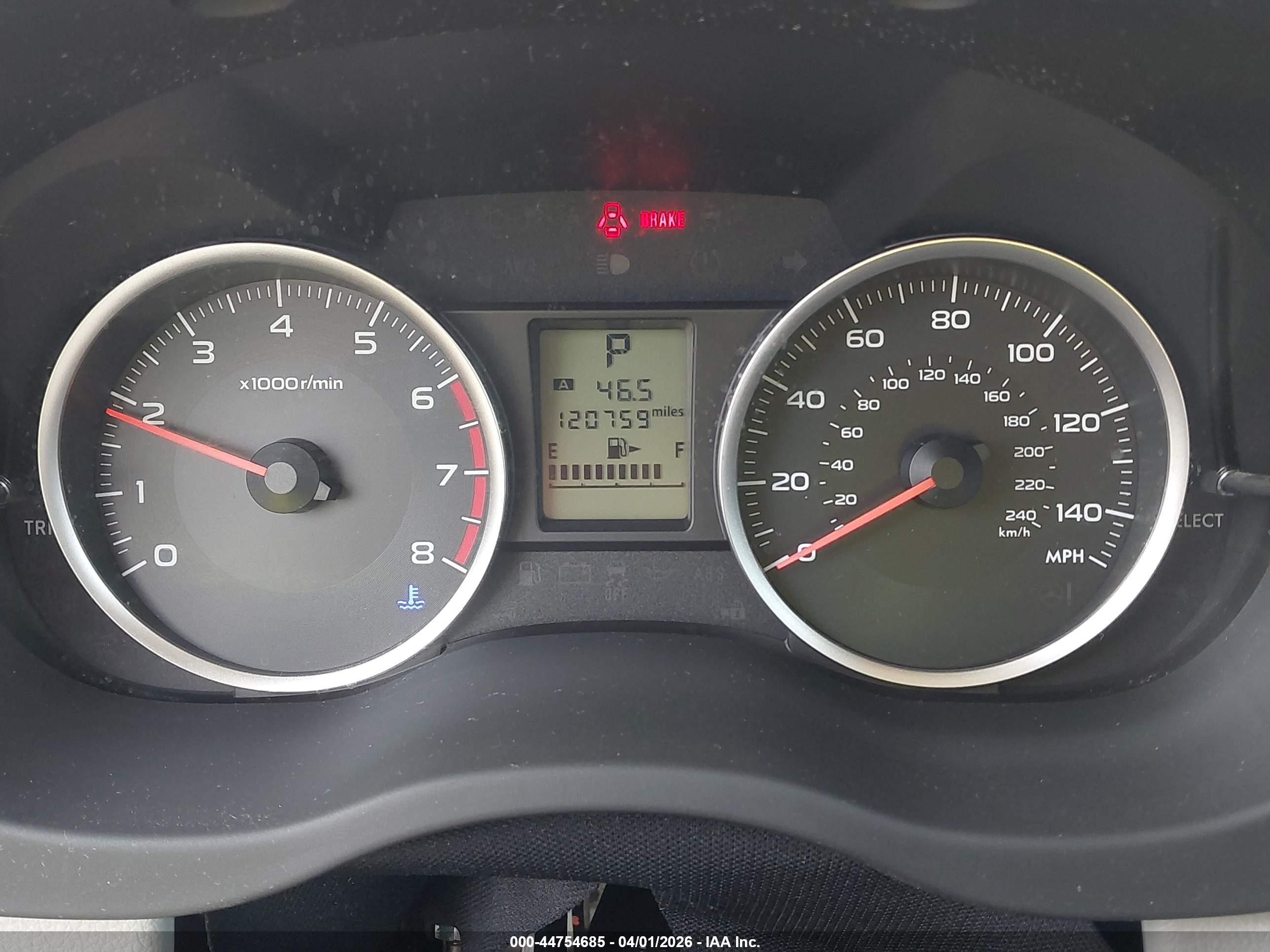 SUBARU FORESTER image 7