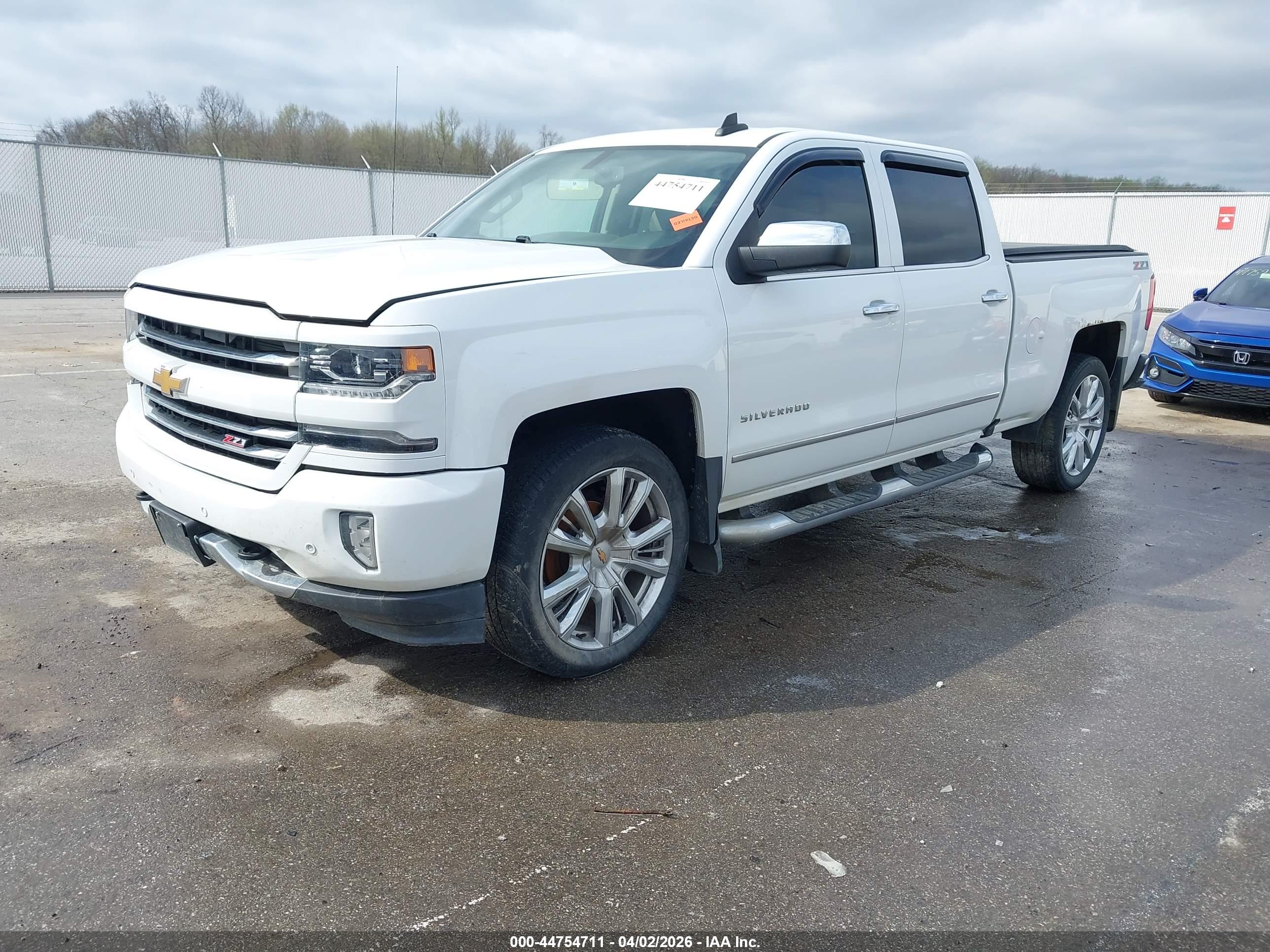 CHEVROLET SILVERADO image 2