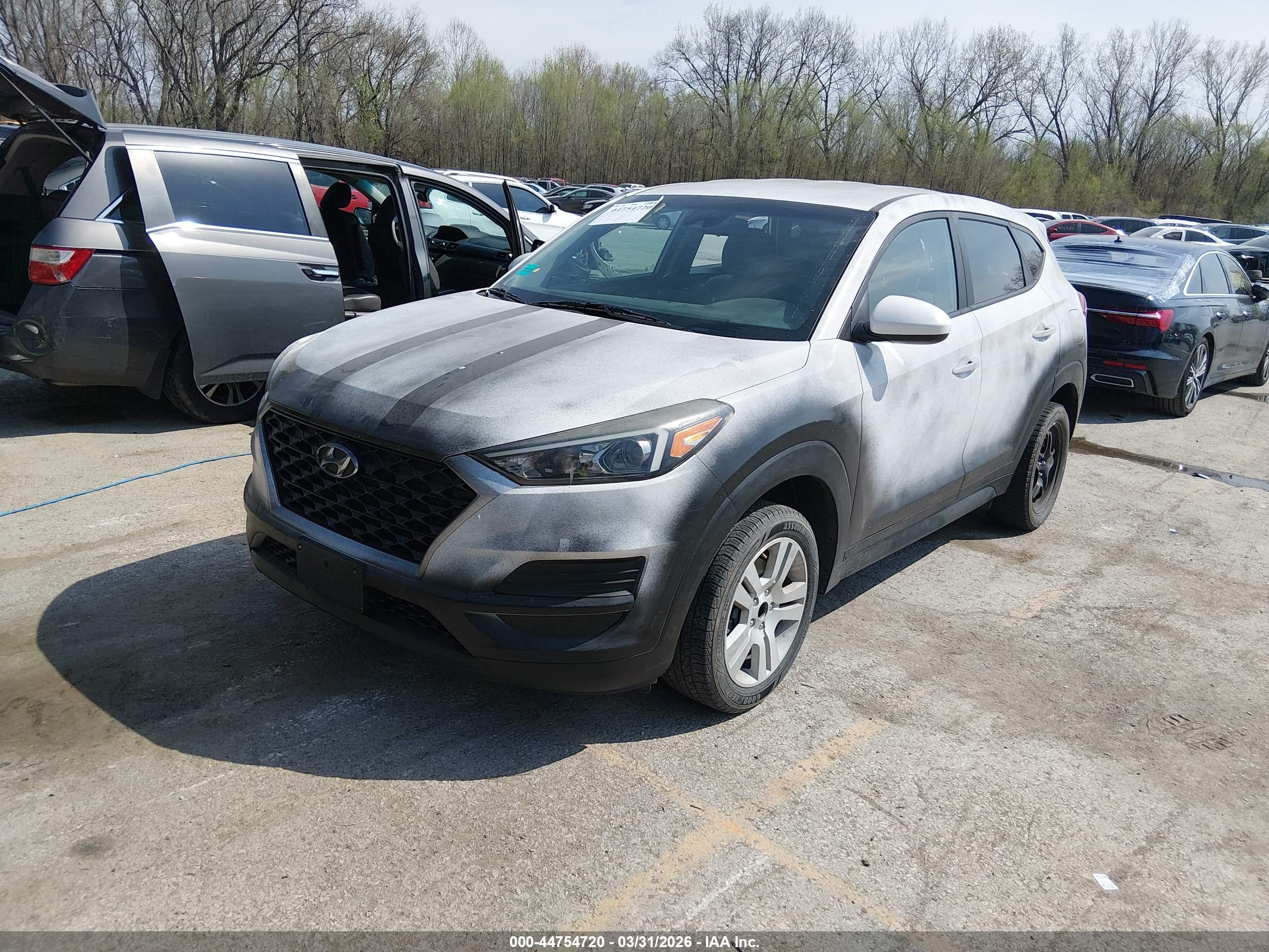 HYUNDAI TUCSON image 6