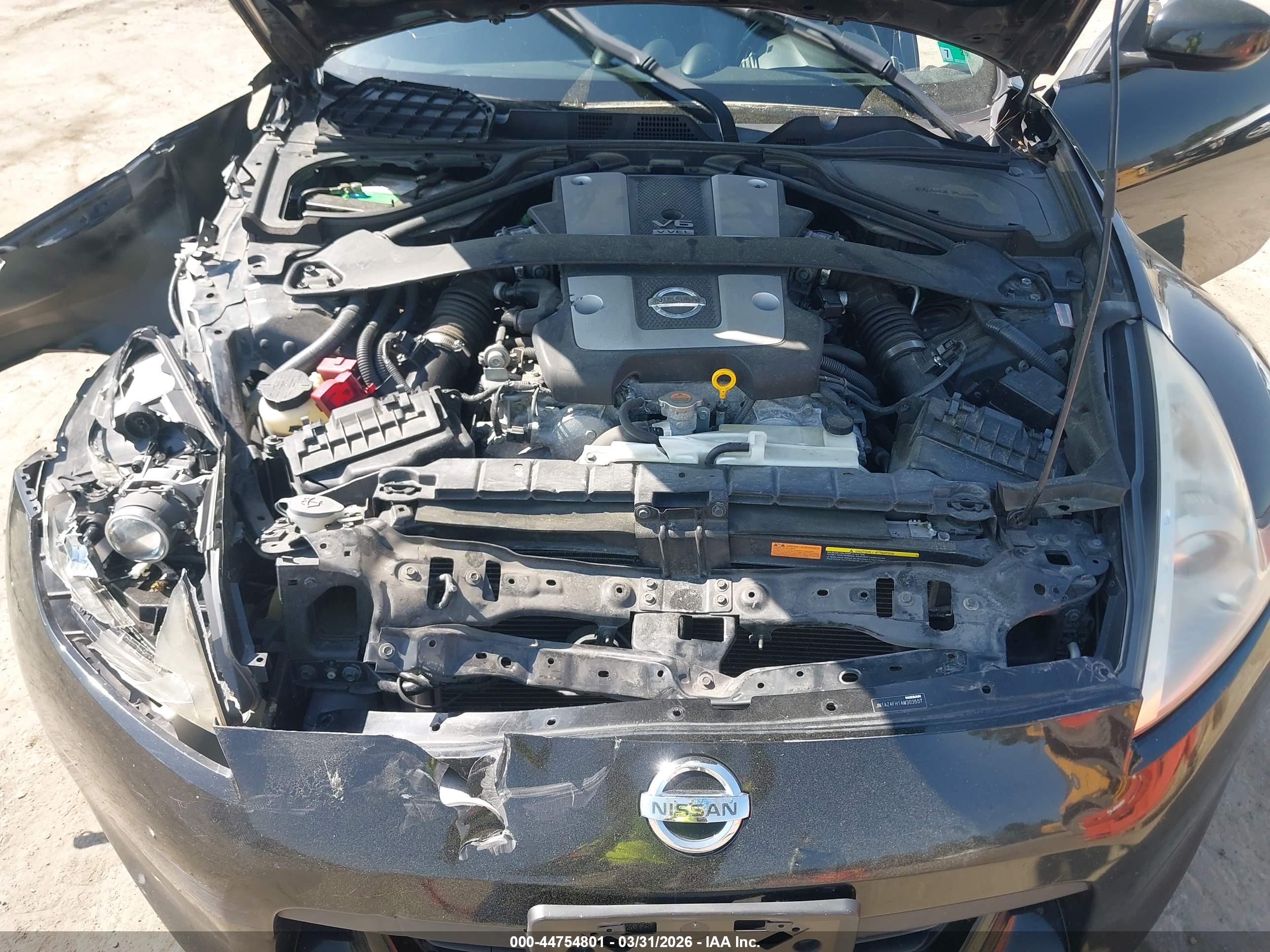 NISSAN 370Z image 10