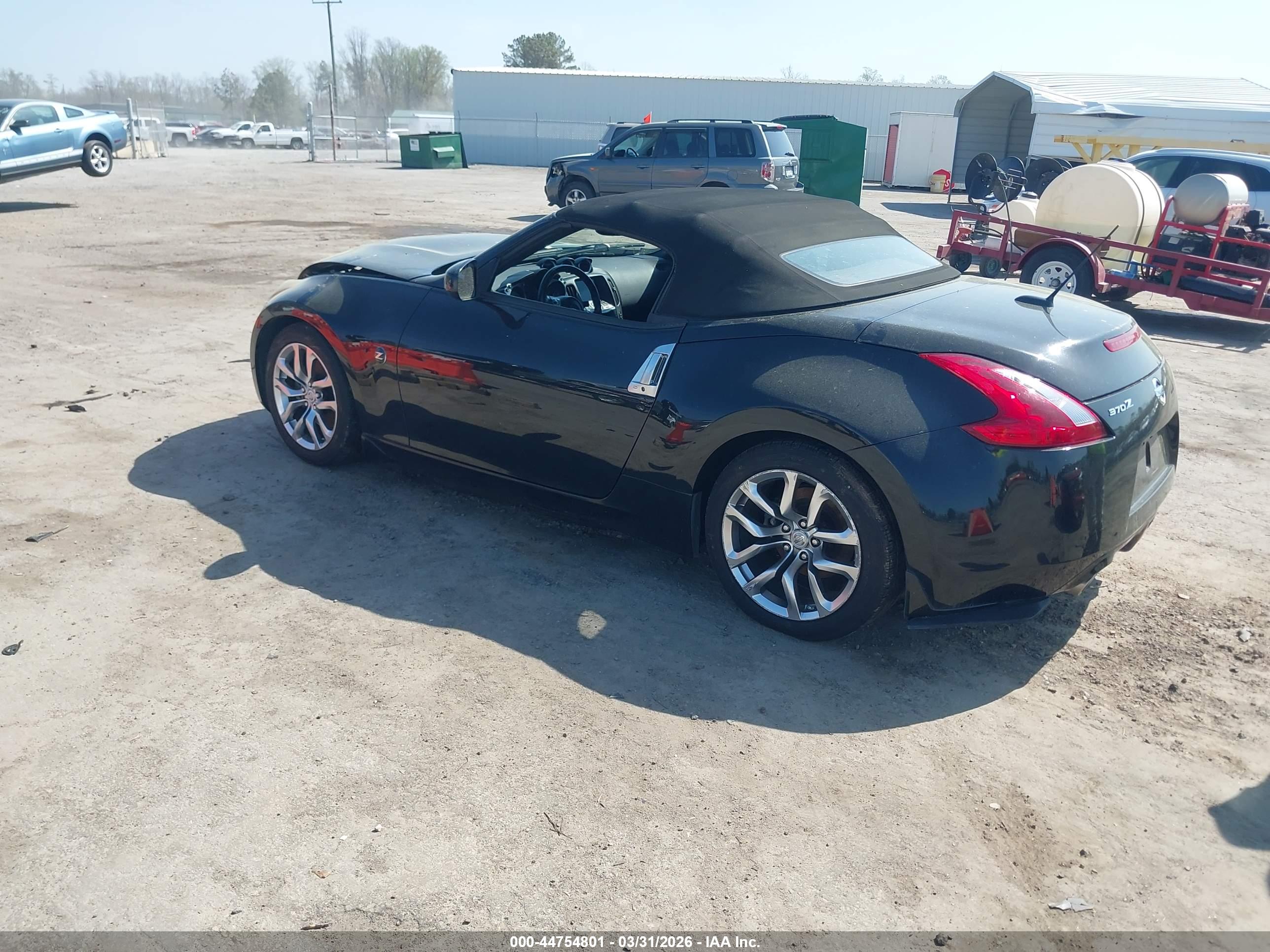 NISSAN 370Z image 3