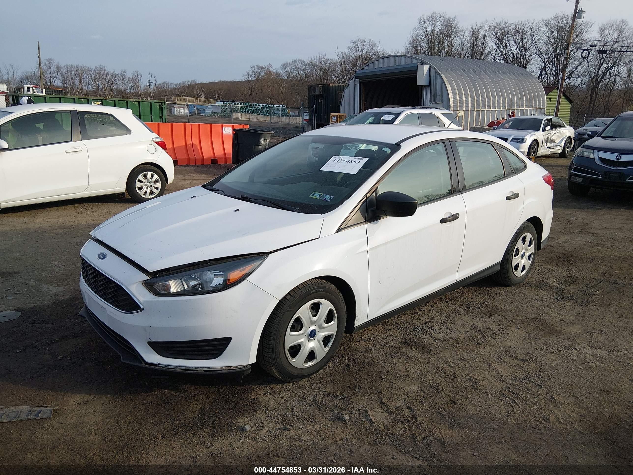 FORD FOCUS image 2