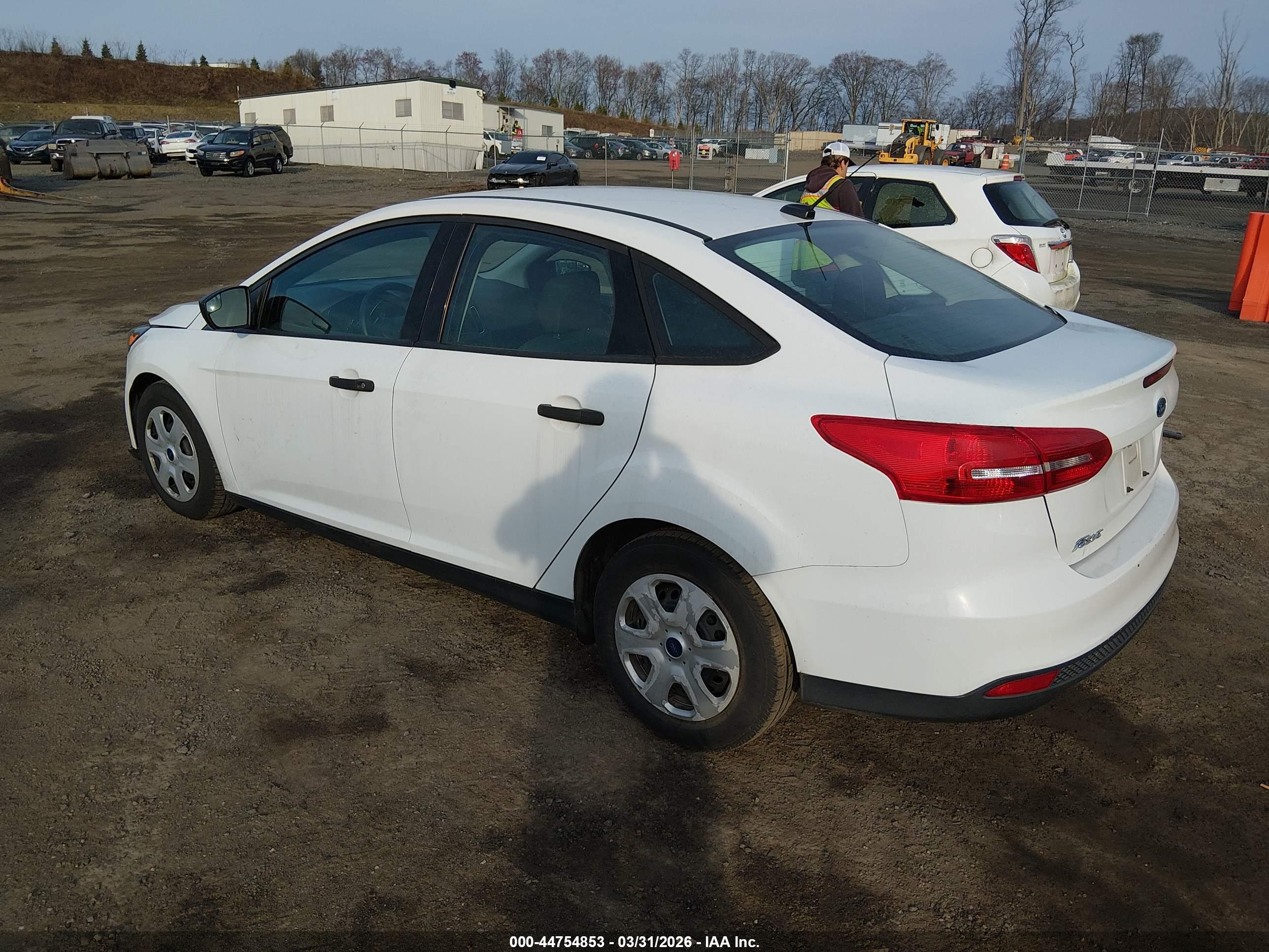 FORD FOCUS image 3