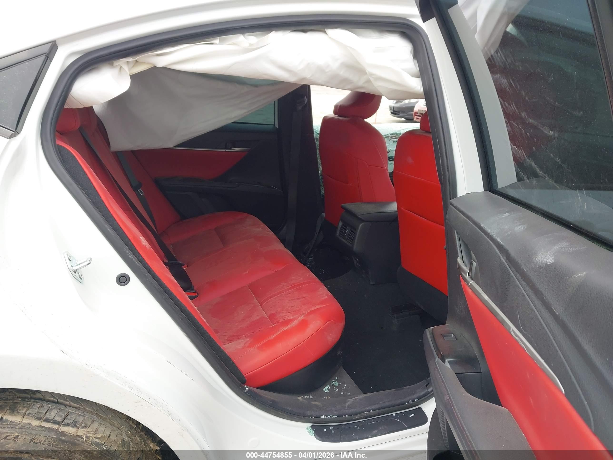 TOYOTA CAMRY image 8