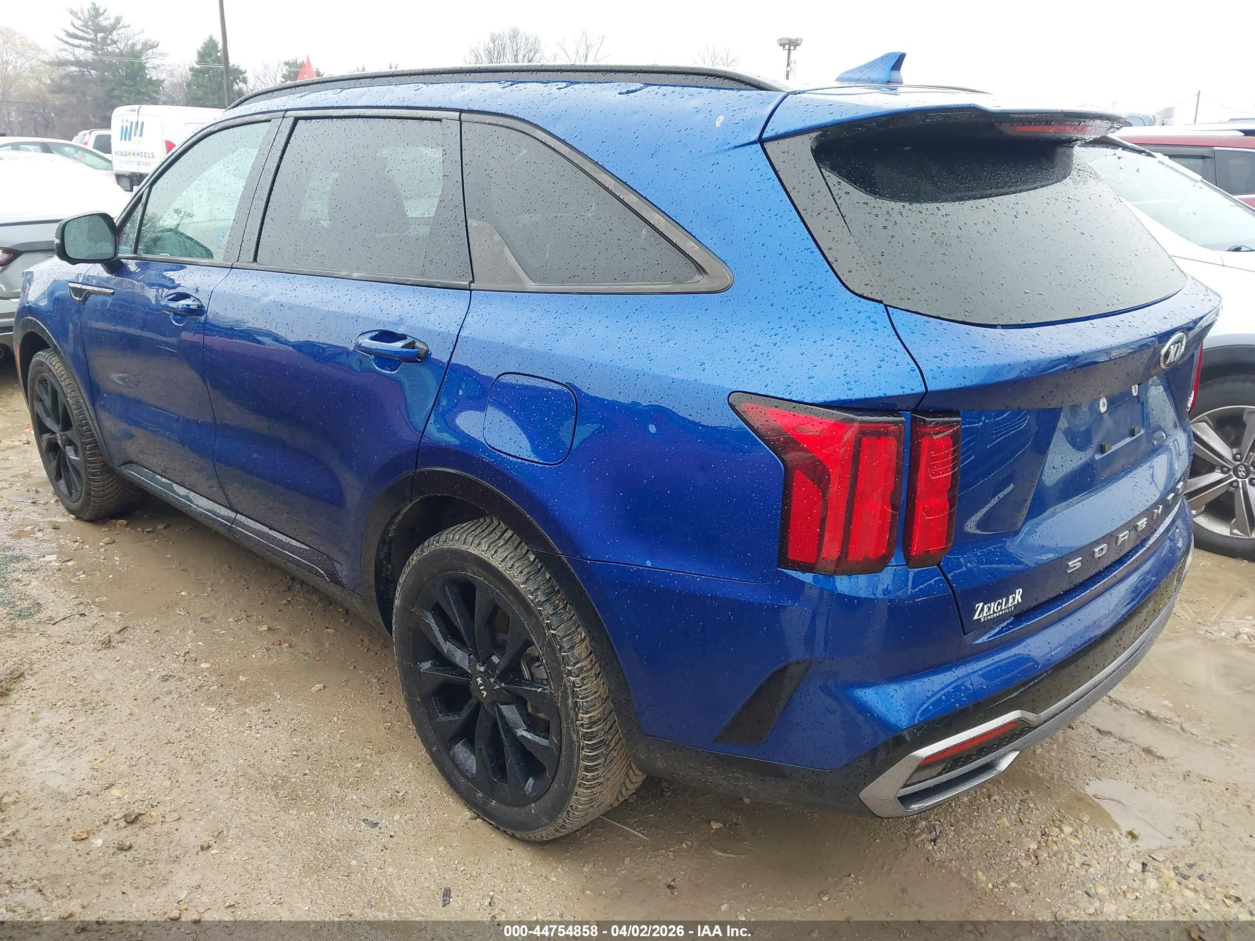 KIA SORENTO image 3