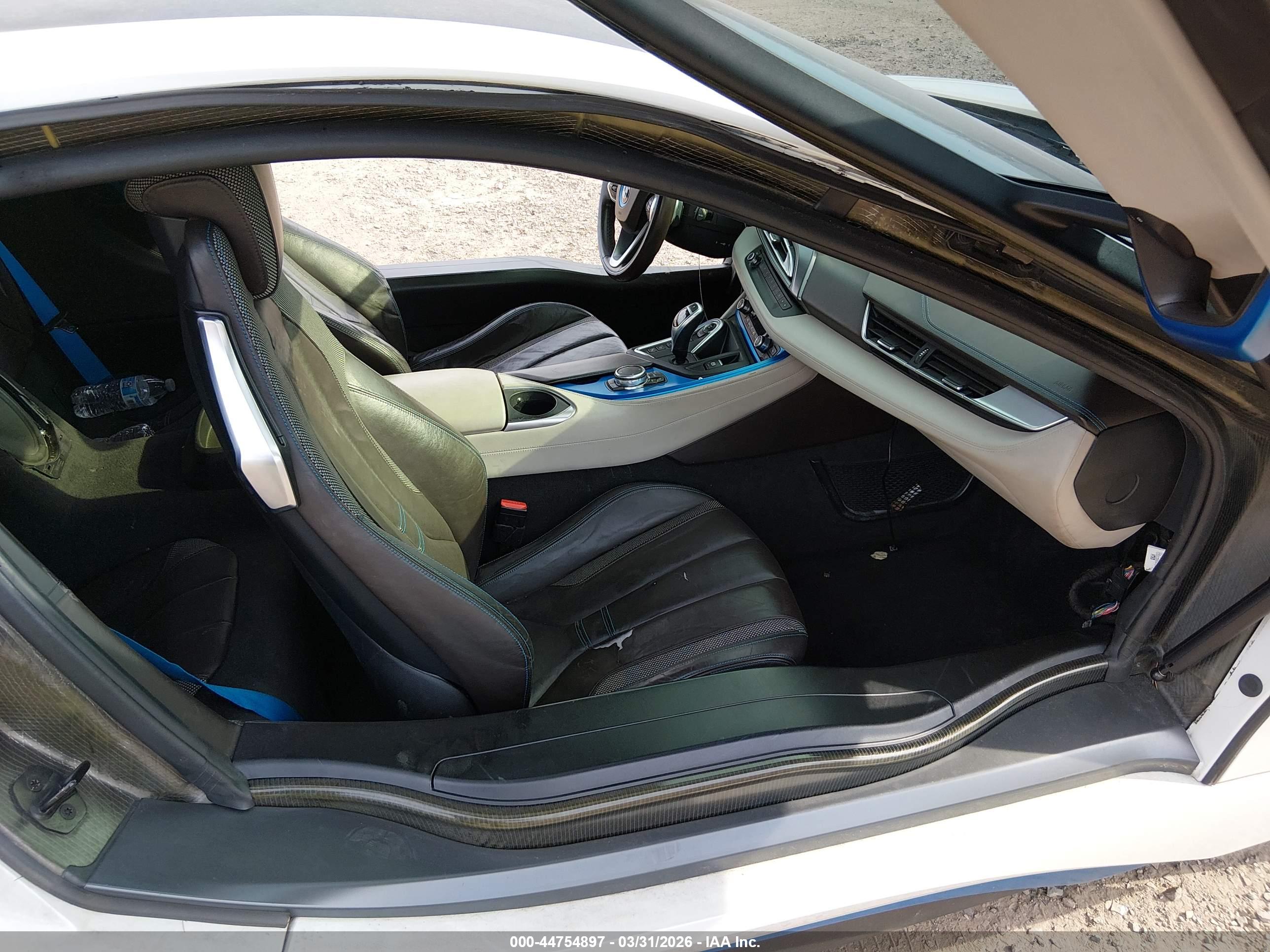 BMW I8 image 5