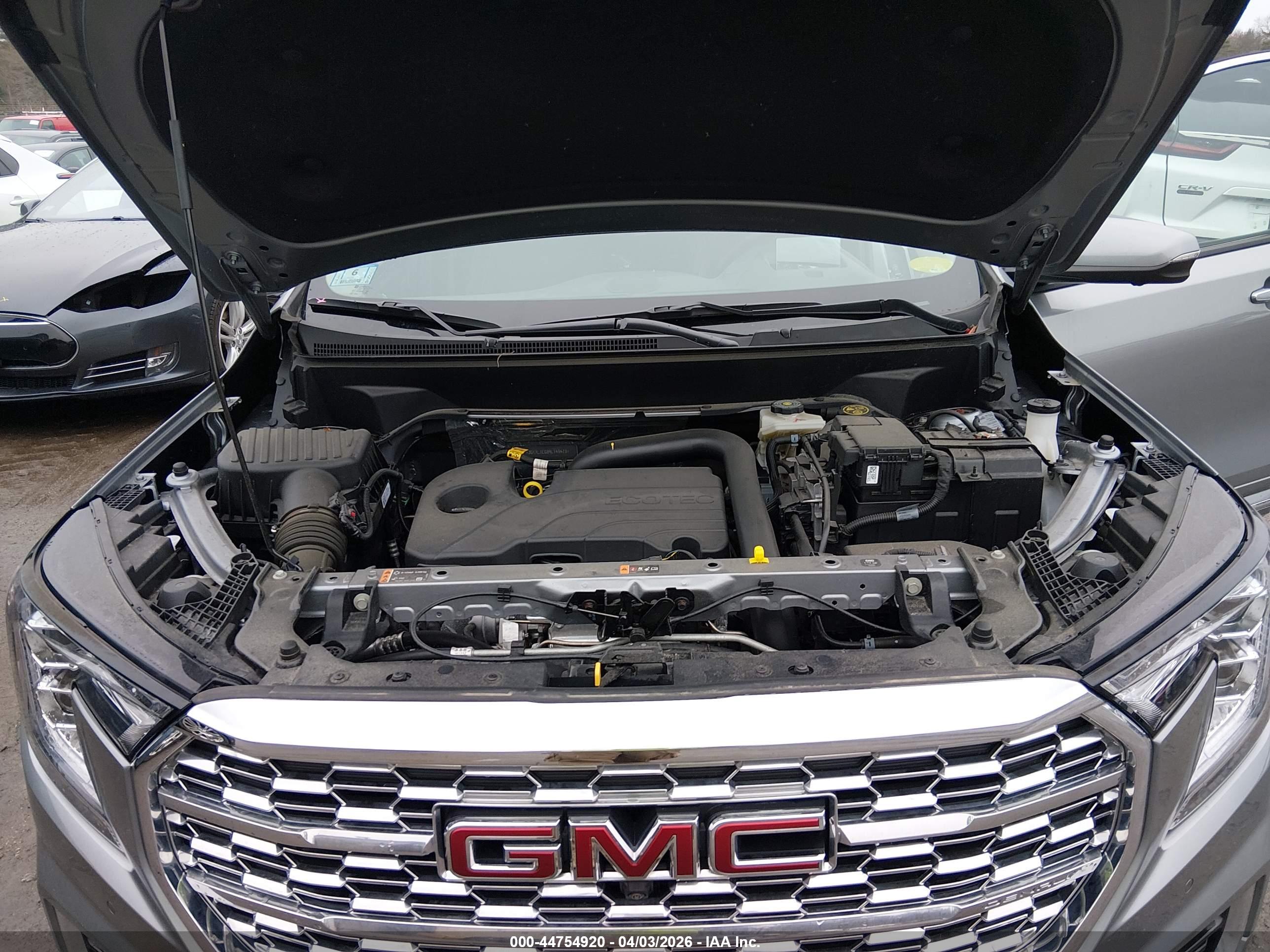 GMC TERRAIN image 10
