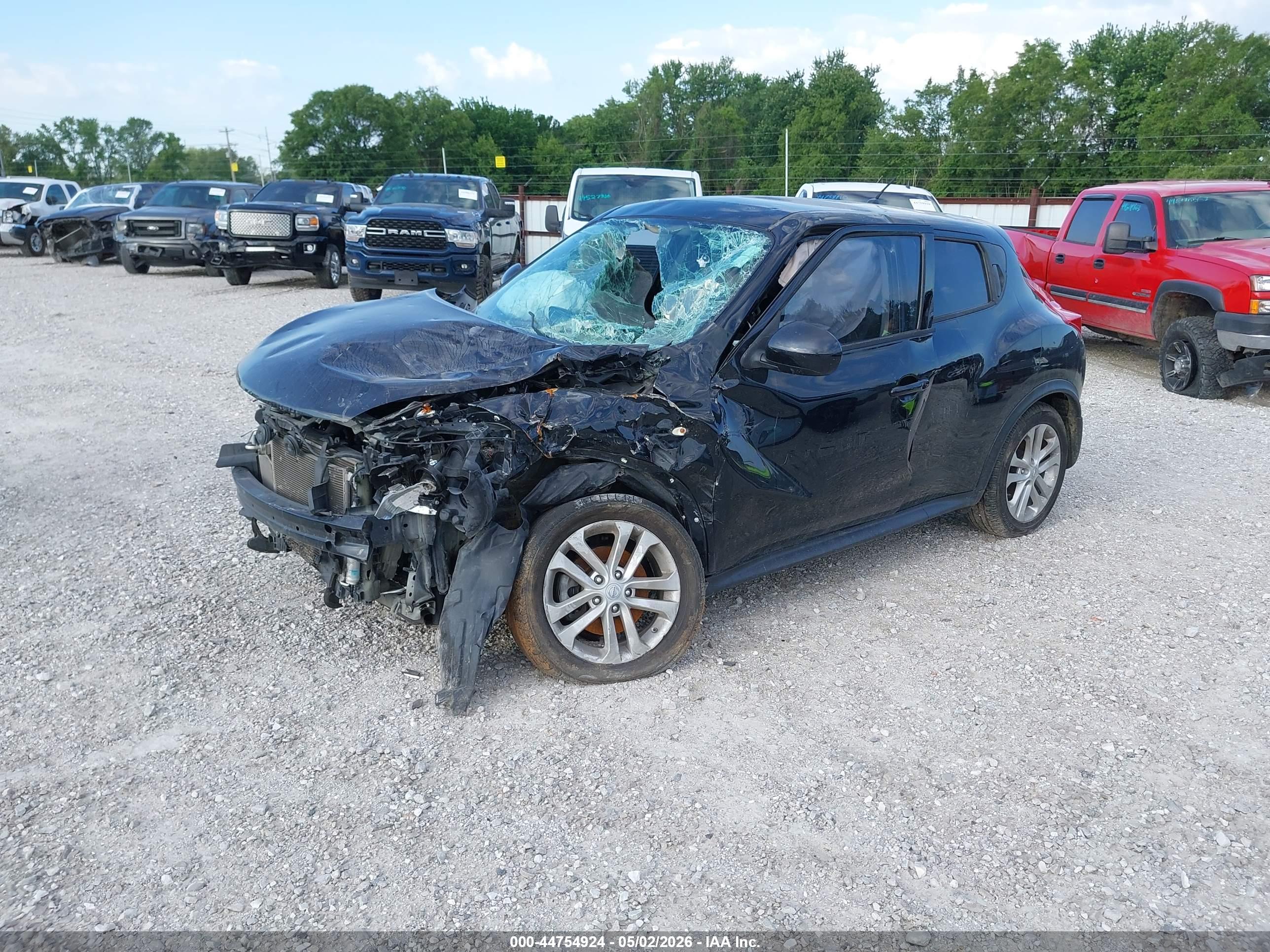 NISSAN JUKE image 2