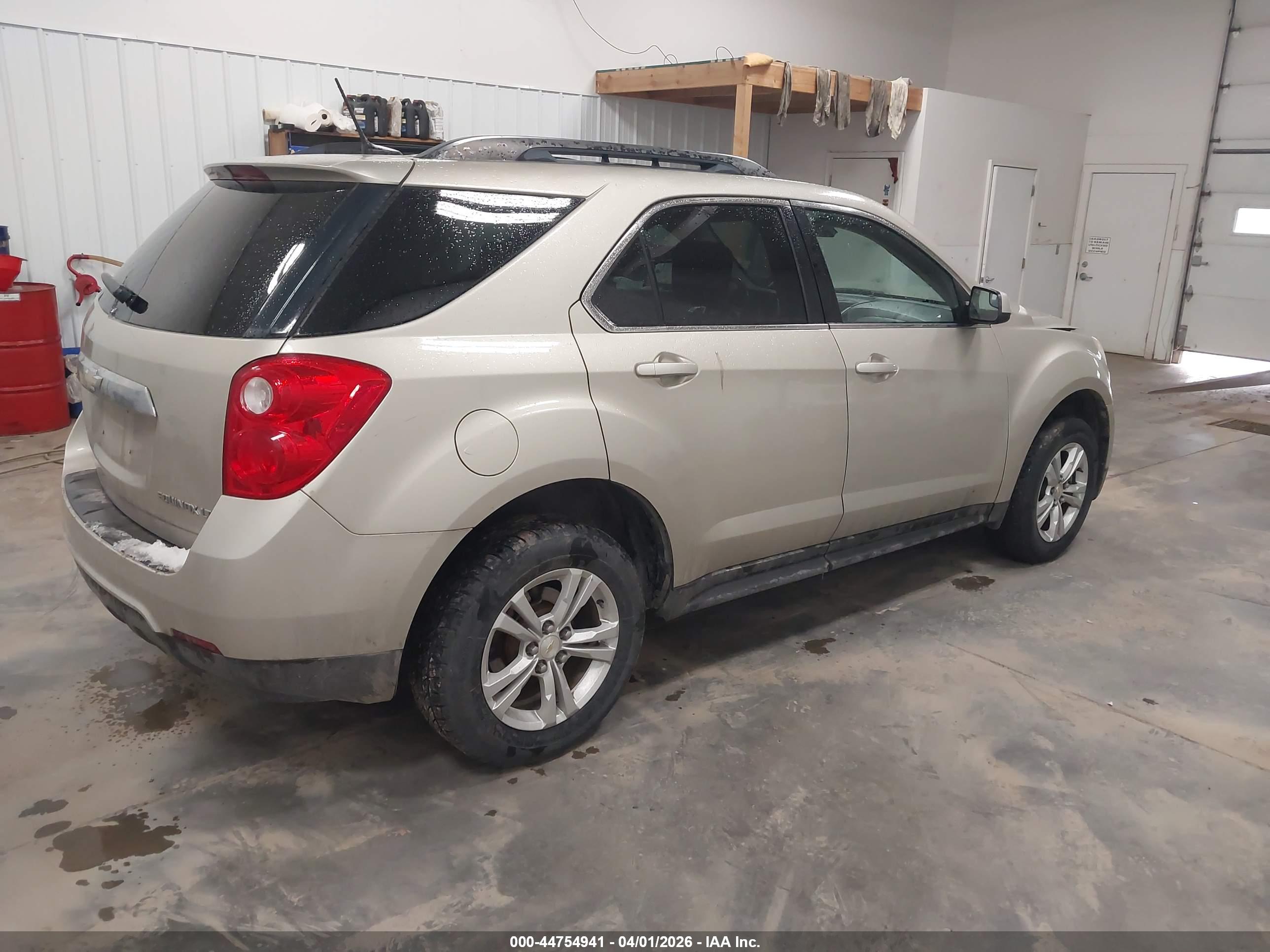 CHEVROLET EQUINOX image 4