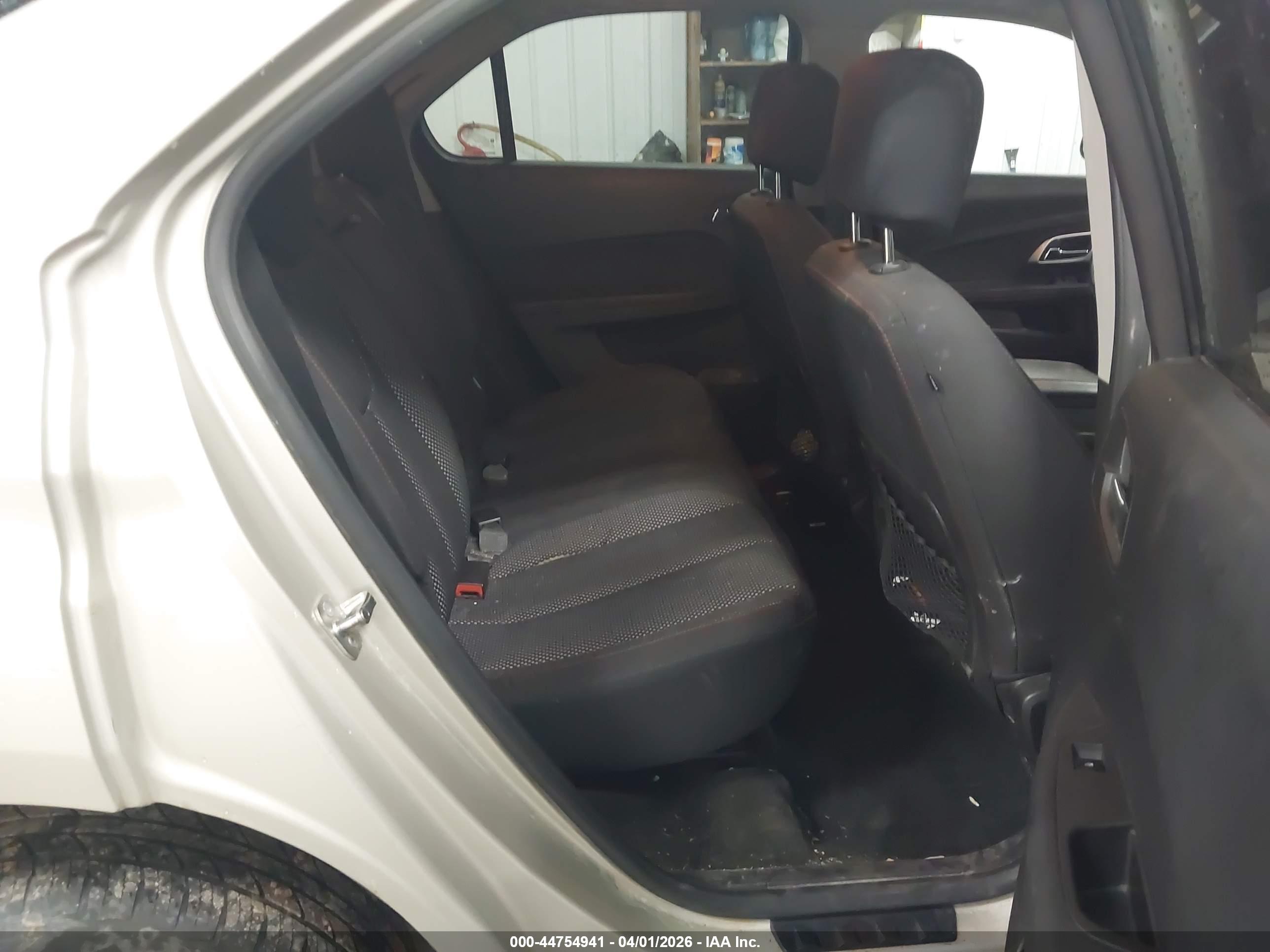 CHEVROLET EQUINOX image 8