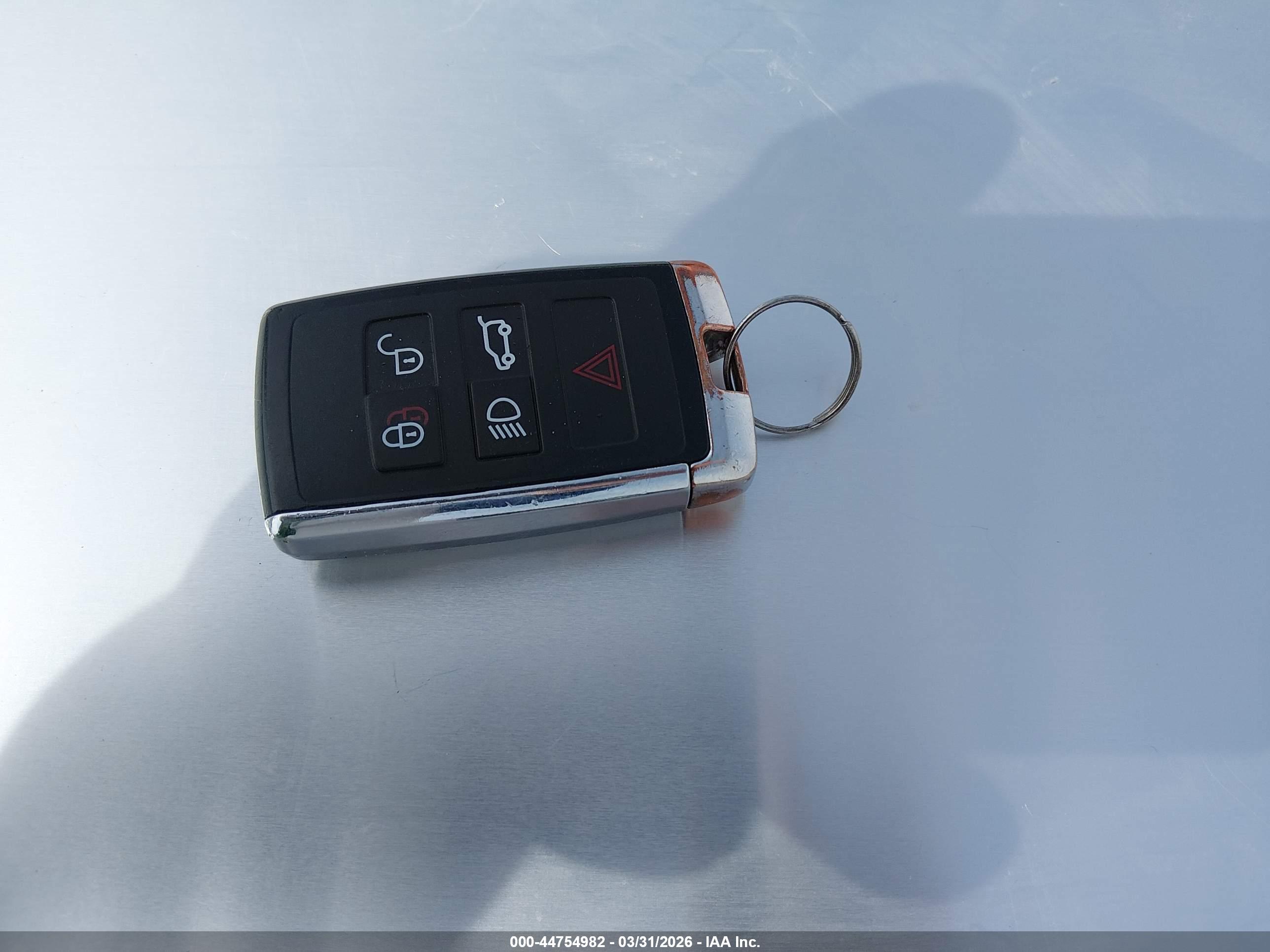 LAND ROVER image 11