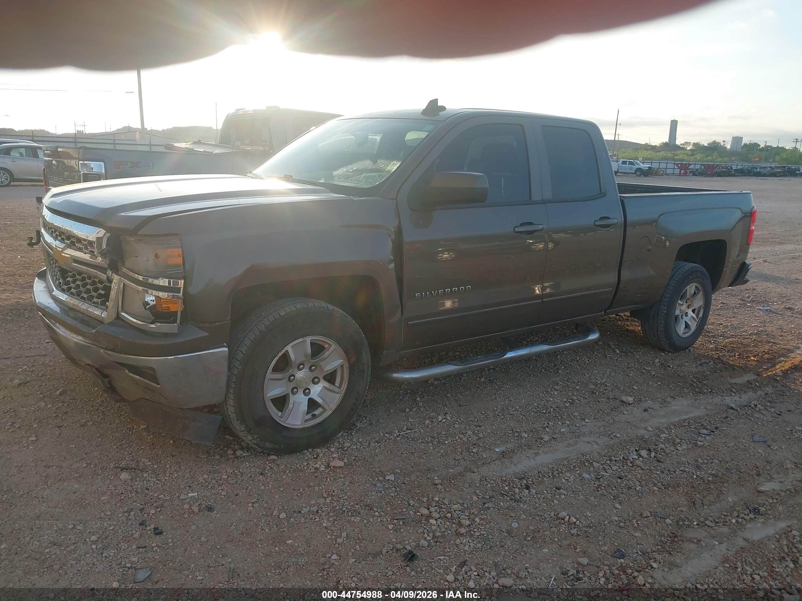CHEVROLET SILVERADO image 2