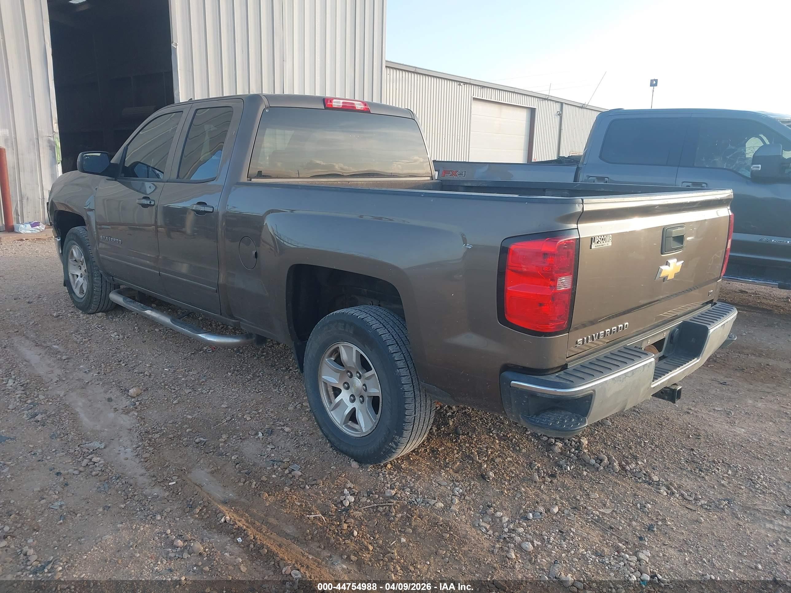CHEVROLET SILVERADO image 3