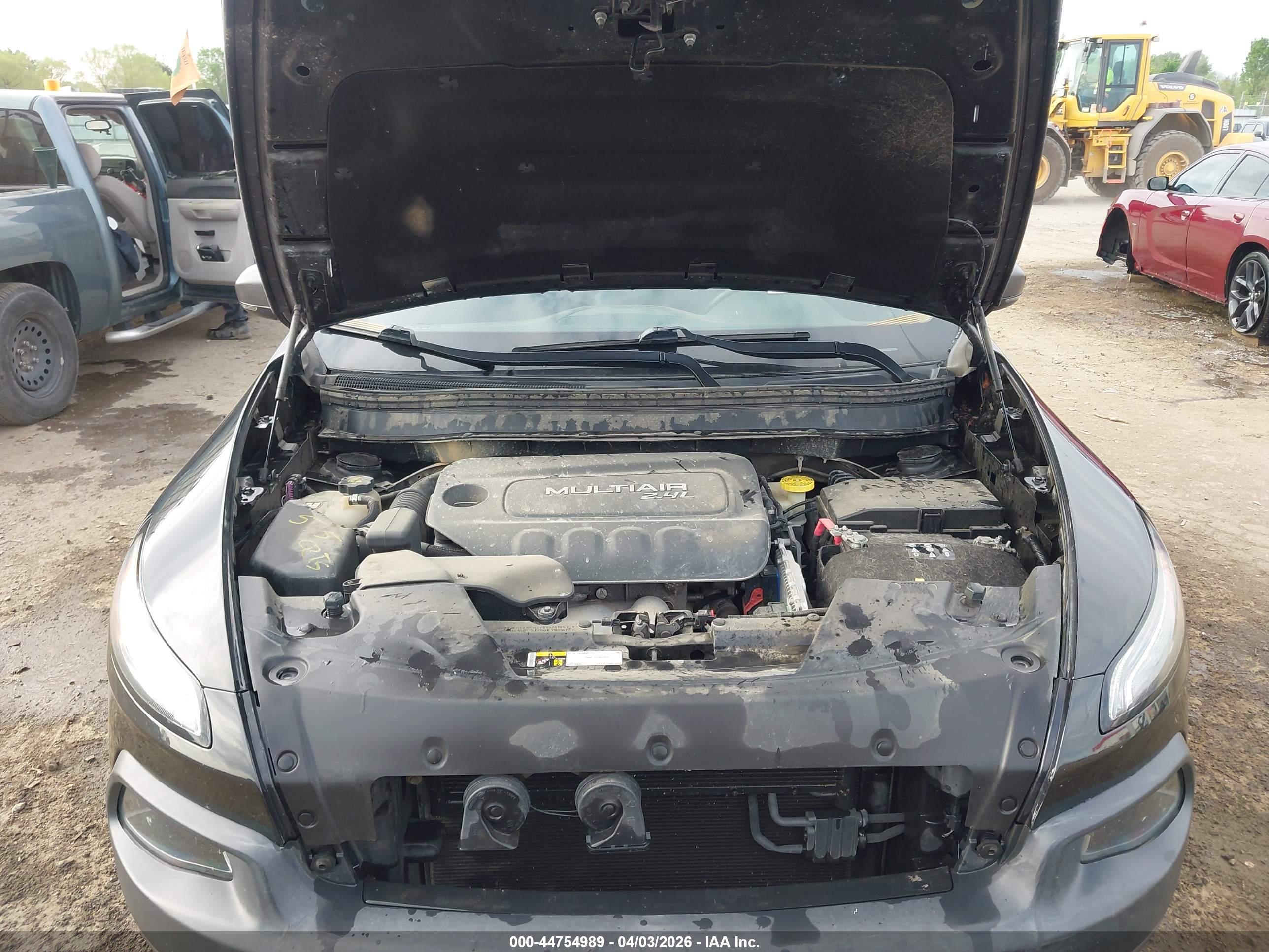 JEEP CHEROKEE image 10