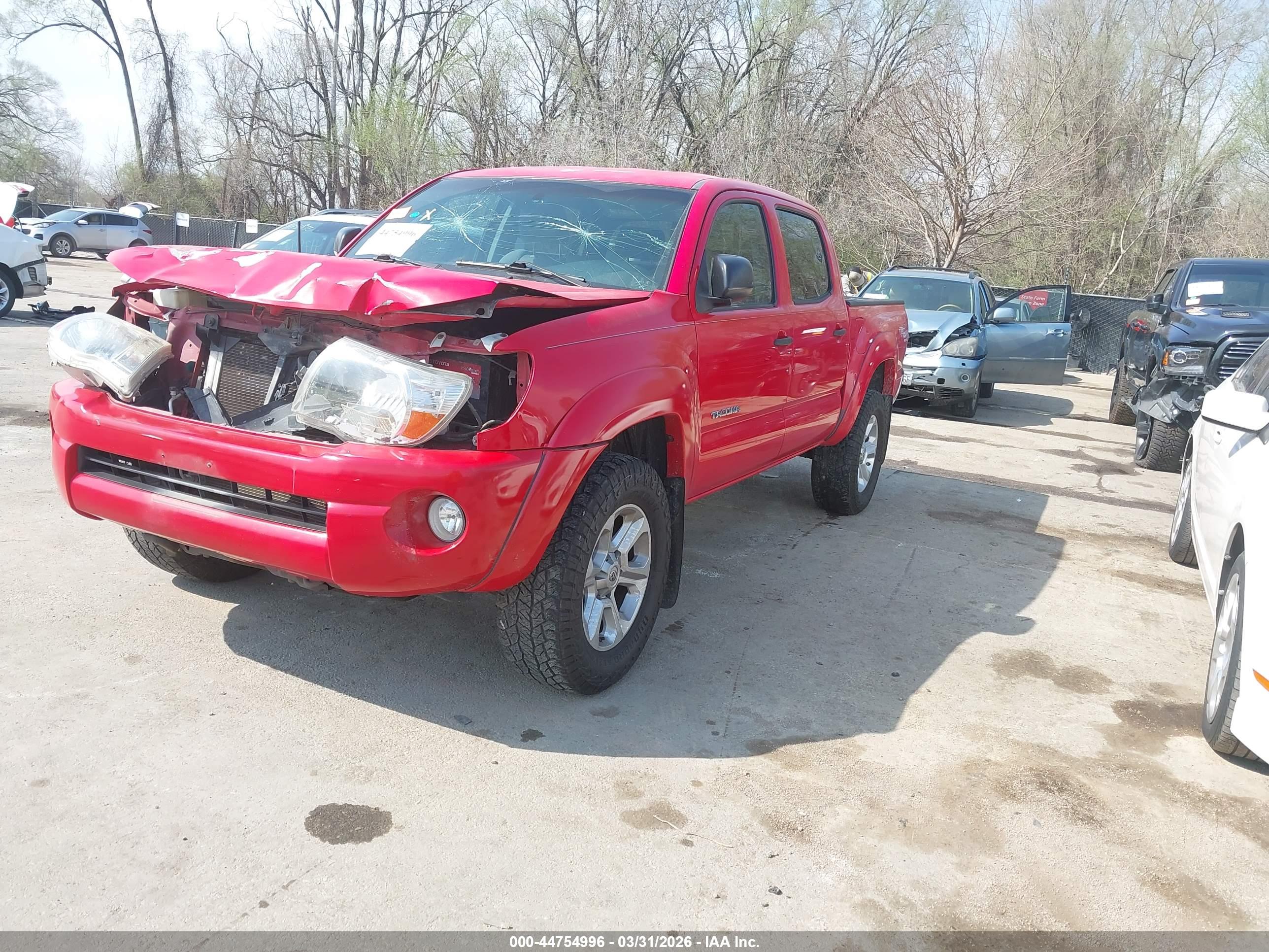 TOYOTA TACOMA image 2