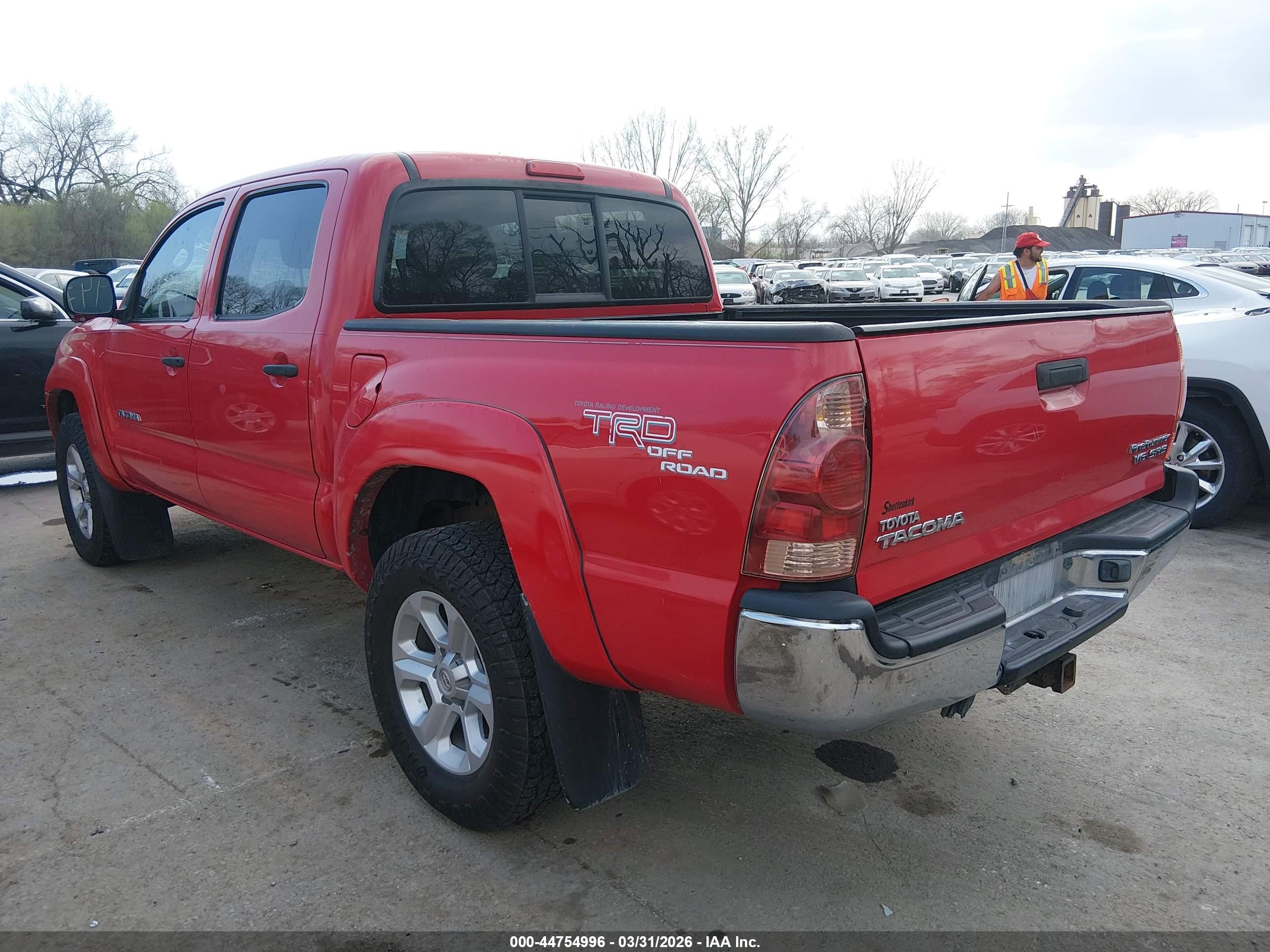 TOYOTA TACOMA image 3