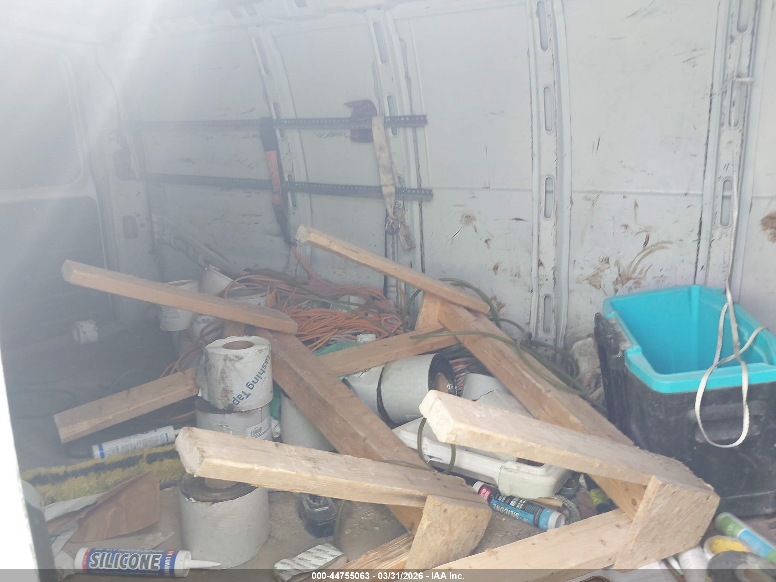 CHEVROLET EXPRESS image 8
