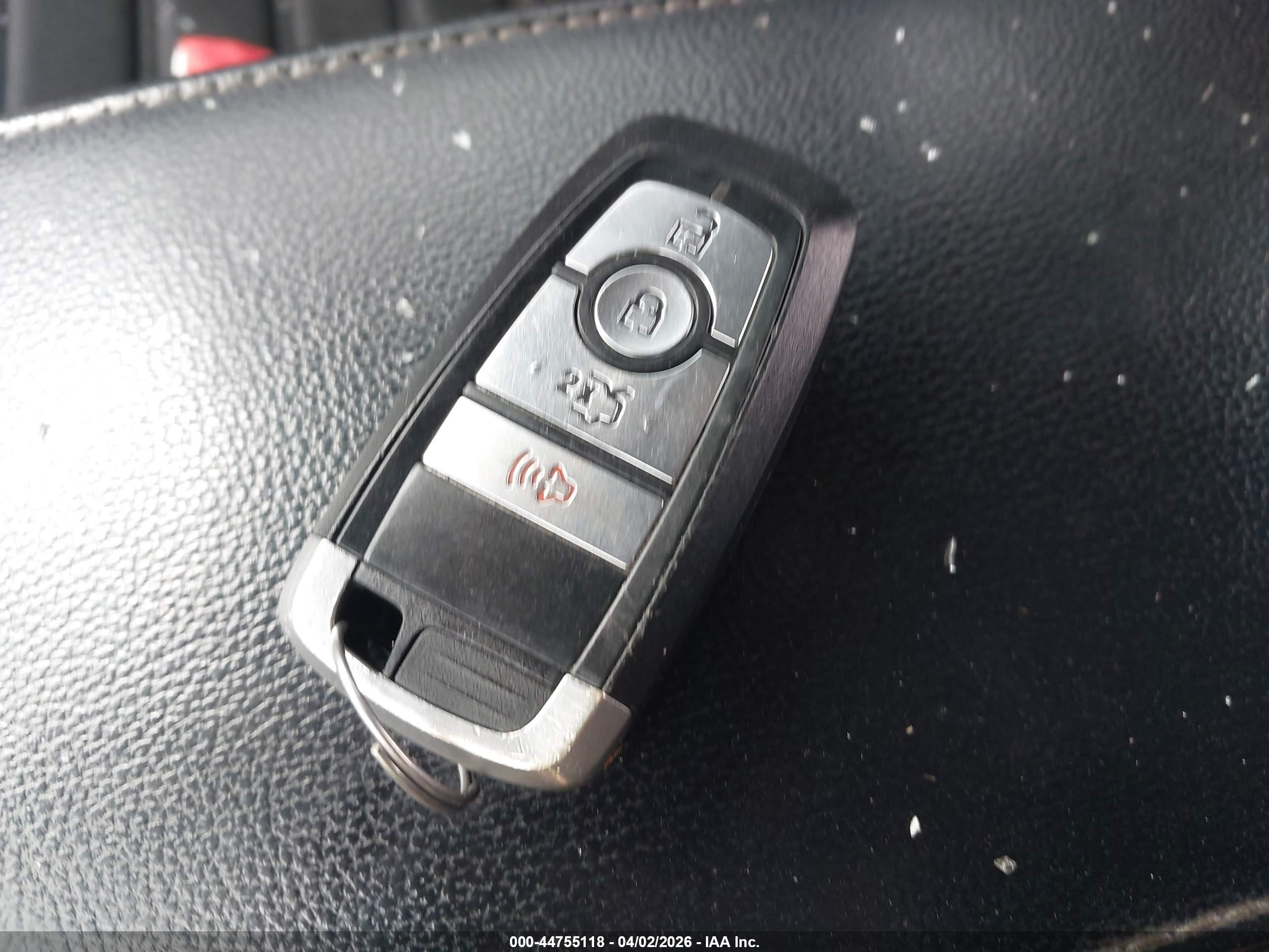 FORD FUSION image 11
