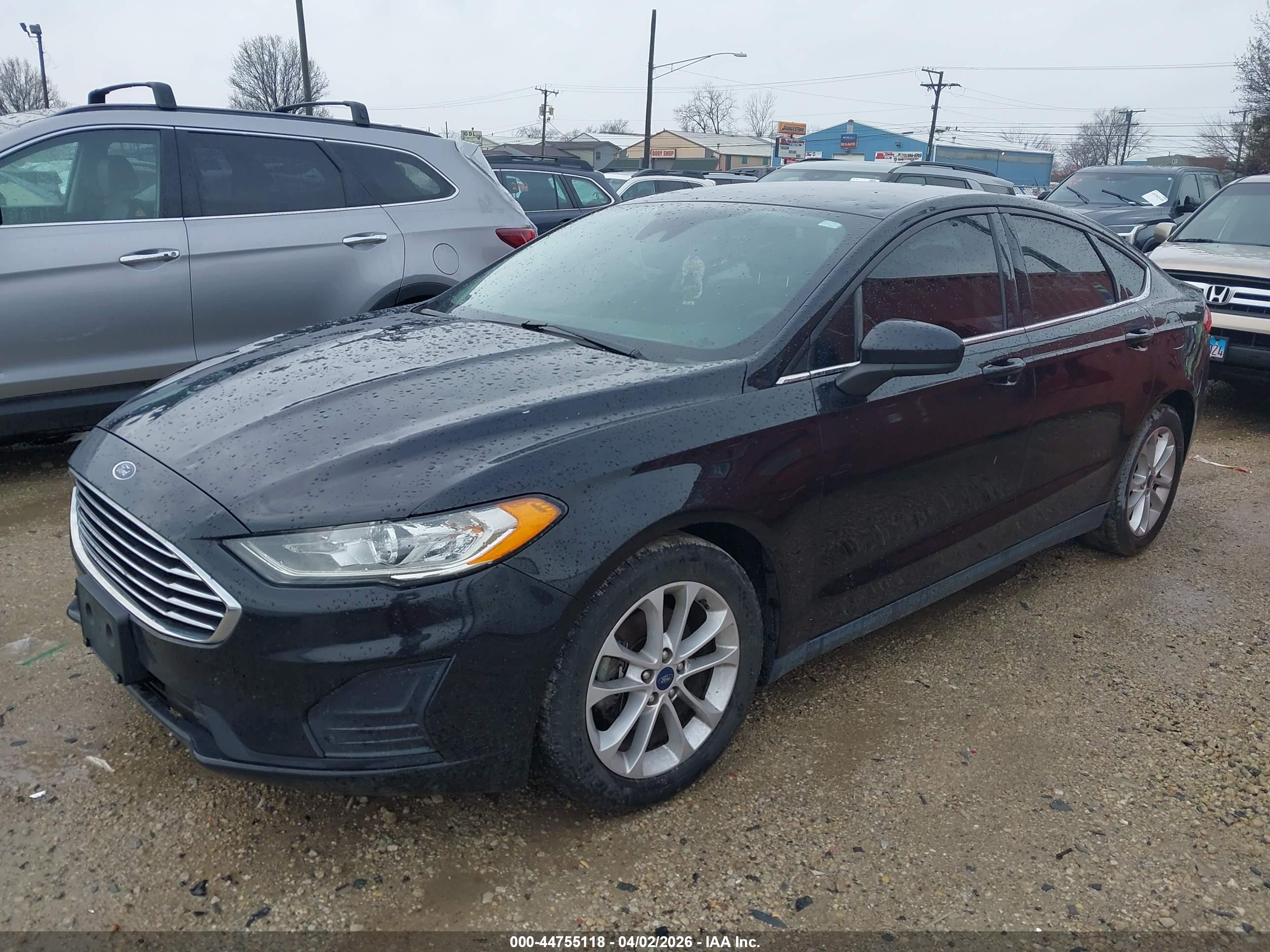 FORD FUSION image 2